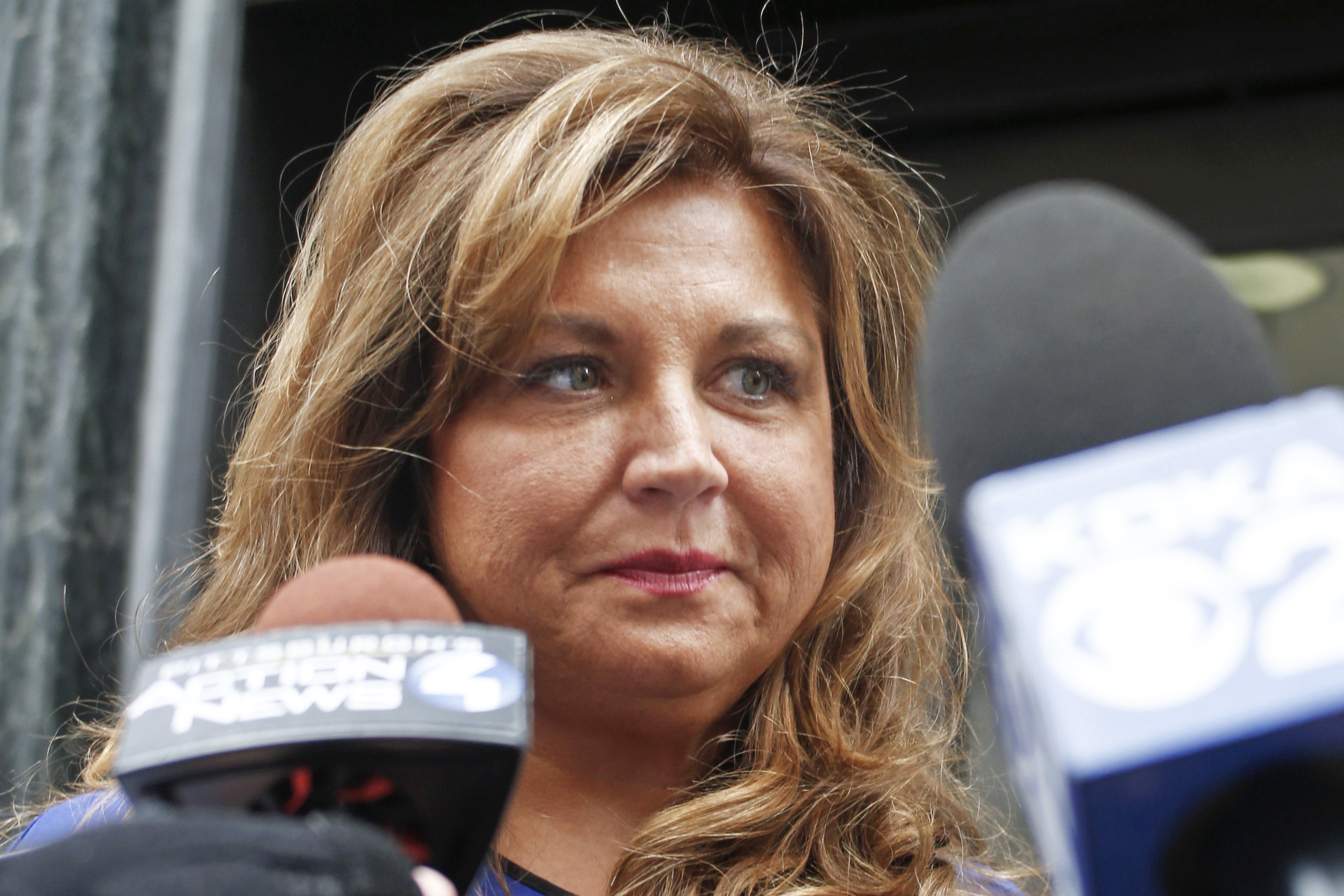 Dance Moms” star Abby Lee Miller sells her Pittsburgh studio and auctions  off memorable items – Lake Front Media