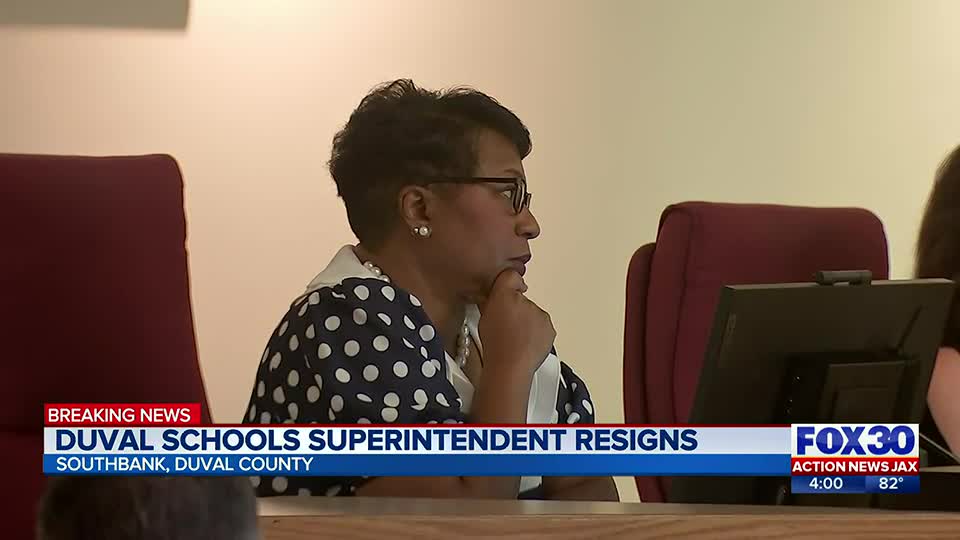 Duval School Board approves Diana Greene's separation agreement from  district with 4-3 vote – Action News Jax