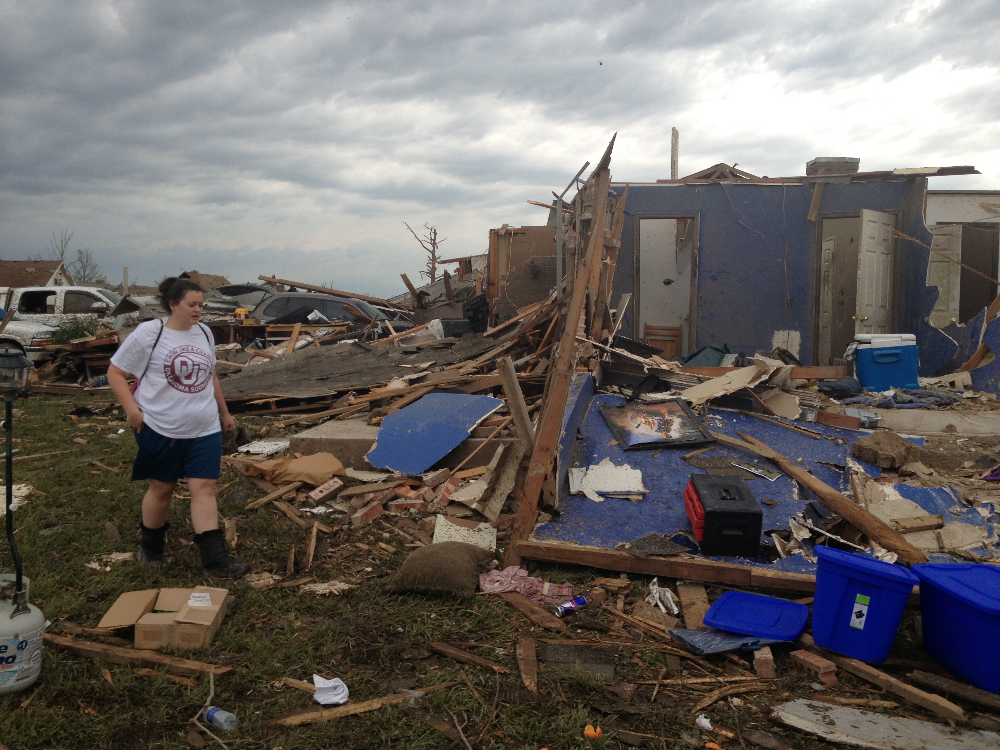 New scam targets Moore, Oklahoma City tornado victims – 102.3 KRMG