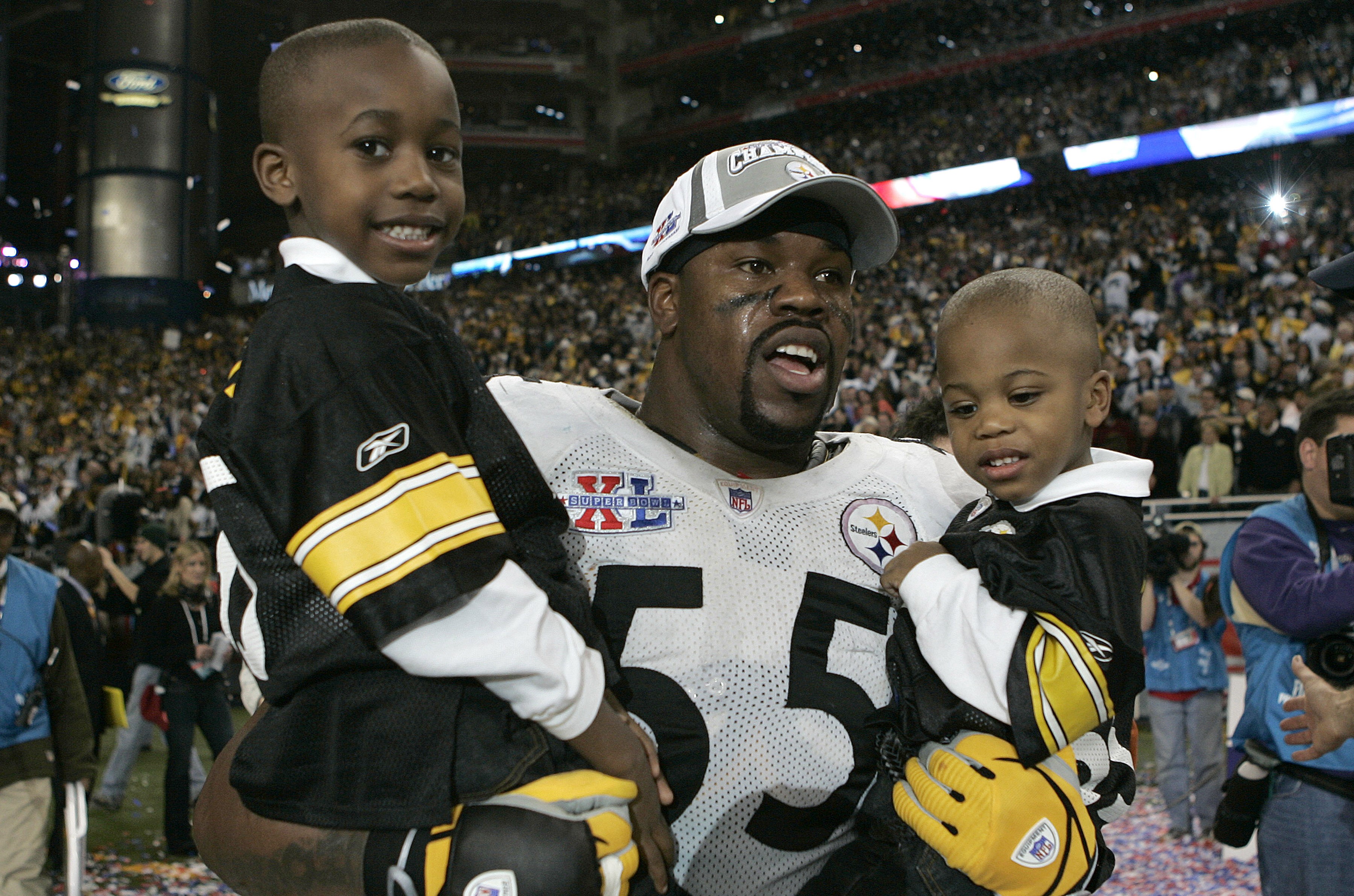 Joey Porter Sr. Gave His Son a Powerful Pep Talk While He Slid in NFL Draft