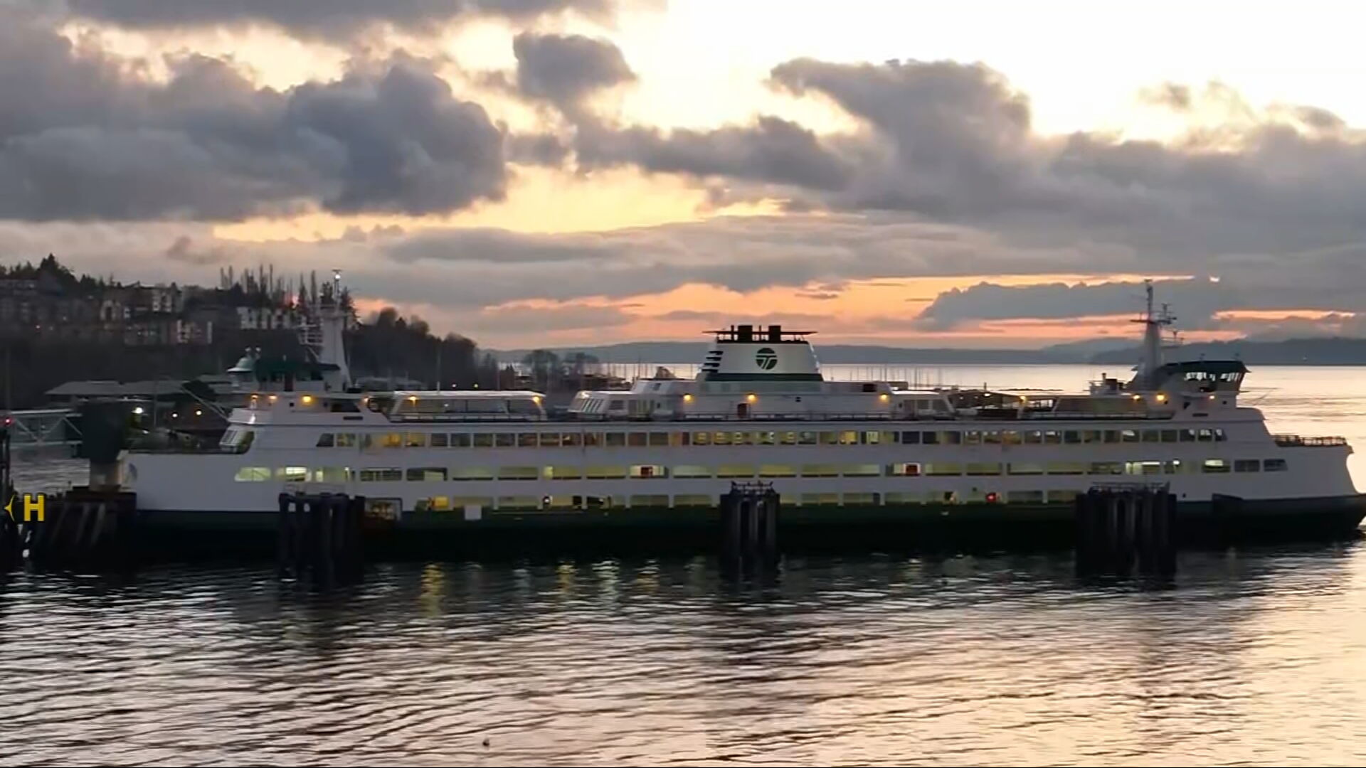 Ferry riders plan ahead: Sailings canceled due to low tides – KIRO