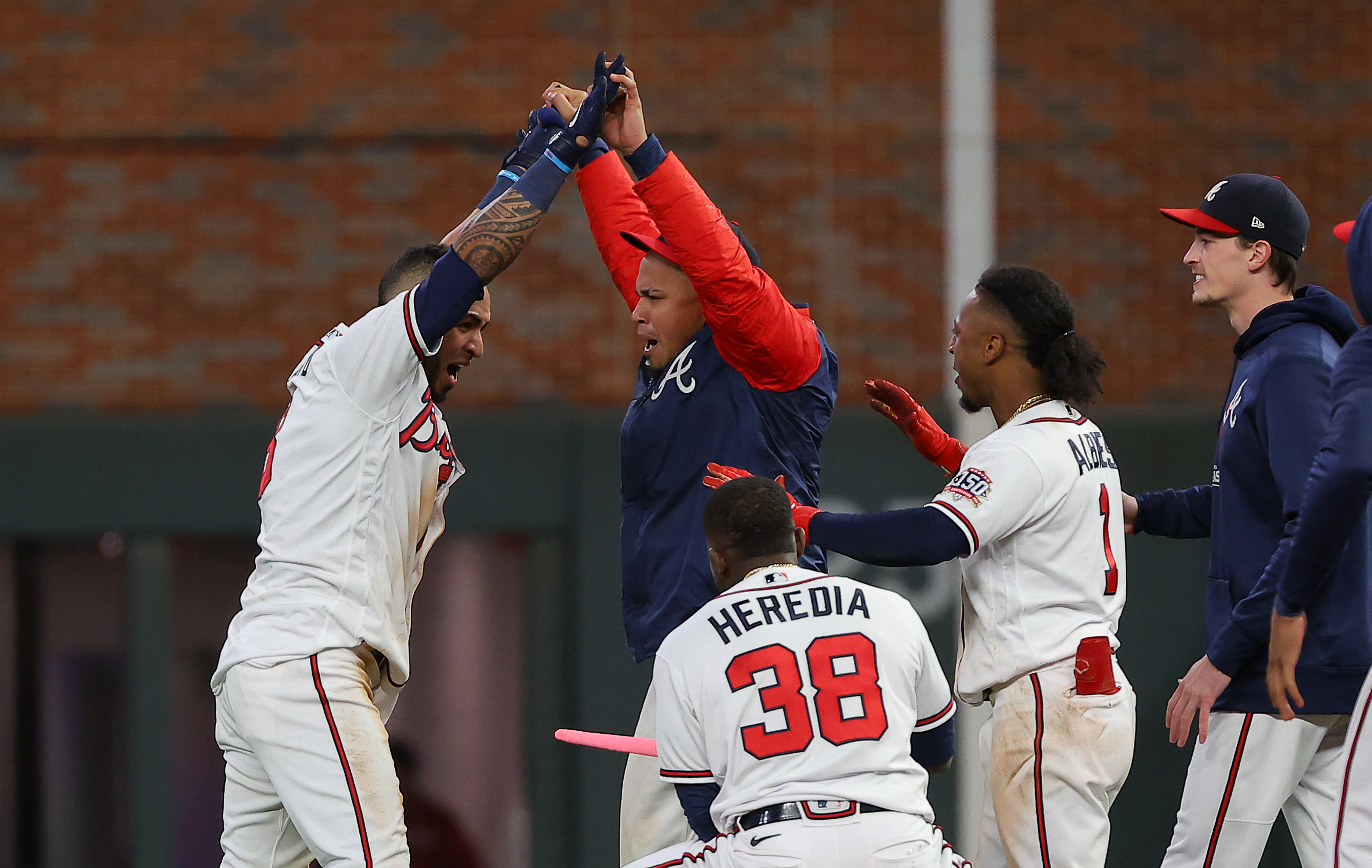 Eddie Rosario's big night, walk-off single leads to Braves win in Game 2 –  WSB-TV Channel 2 - Atlanta