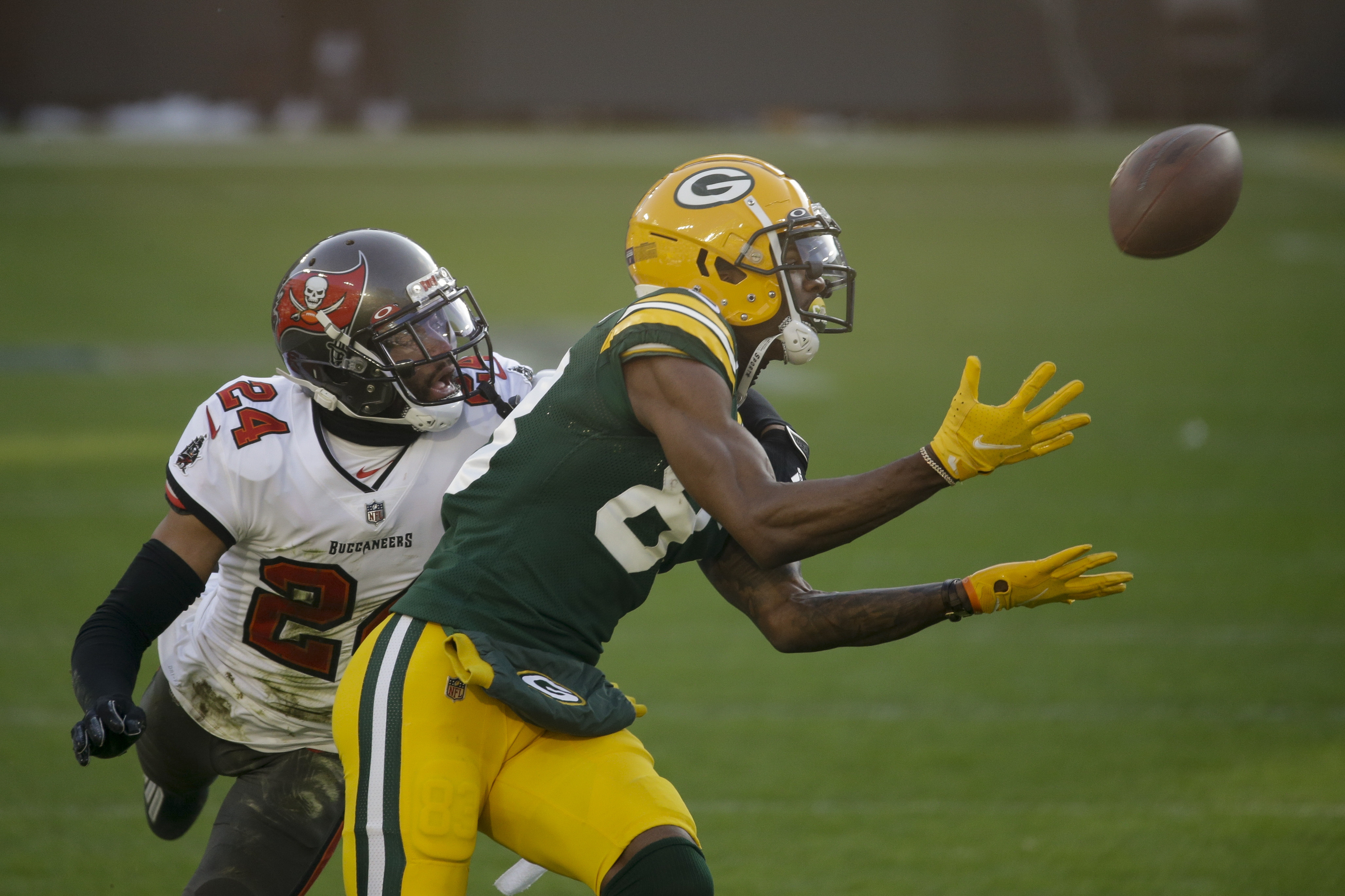 Tampa Bay Buccaneers advance to Super Bowl, defeat Green Bay Packers 31-26  in NFC championship game