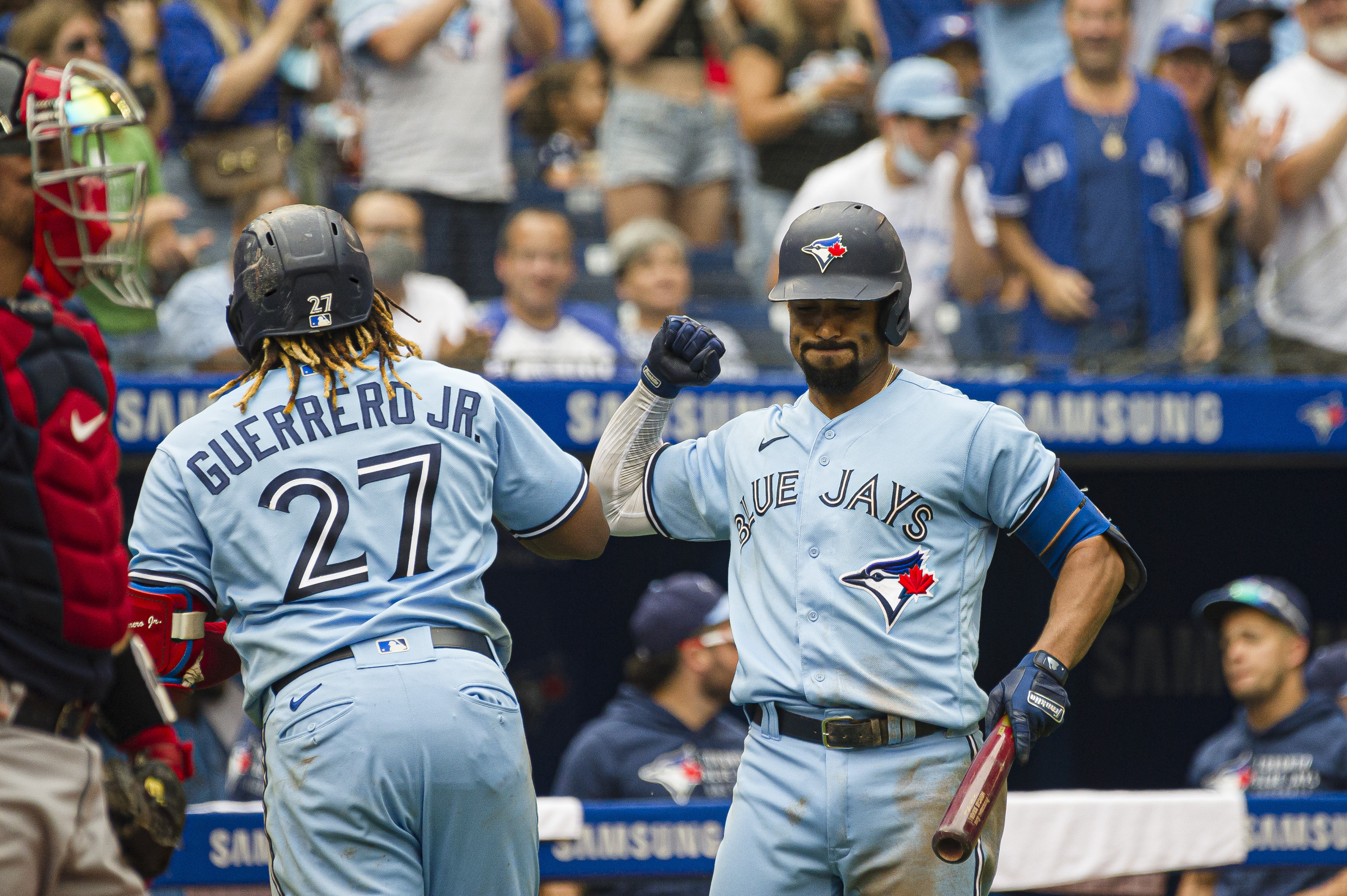 Vladimir Guerrero Jr. scratched from Blue Jays' lineup with sore