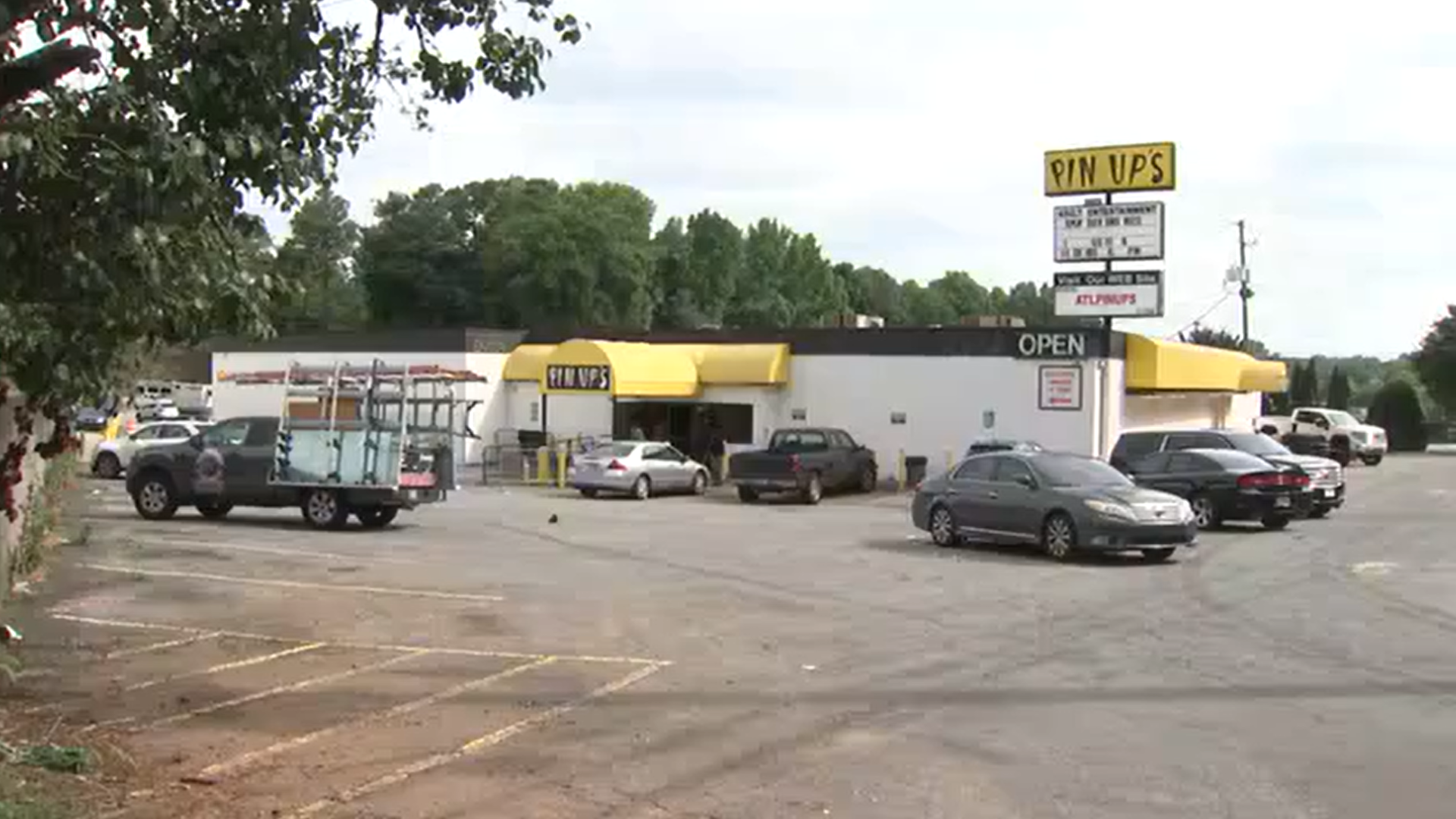 At least 8 injured after shooting at DeKalb County strip club – WSB-TV  Channel 2 - Atlanta