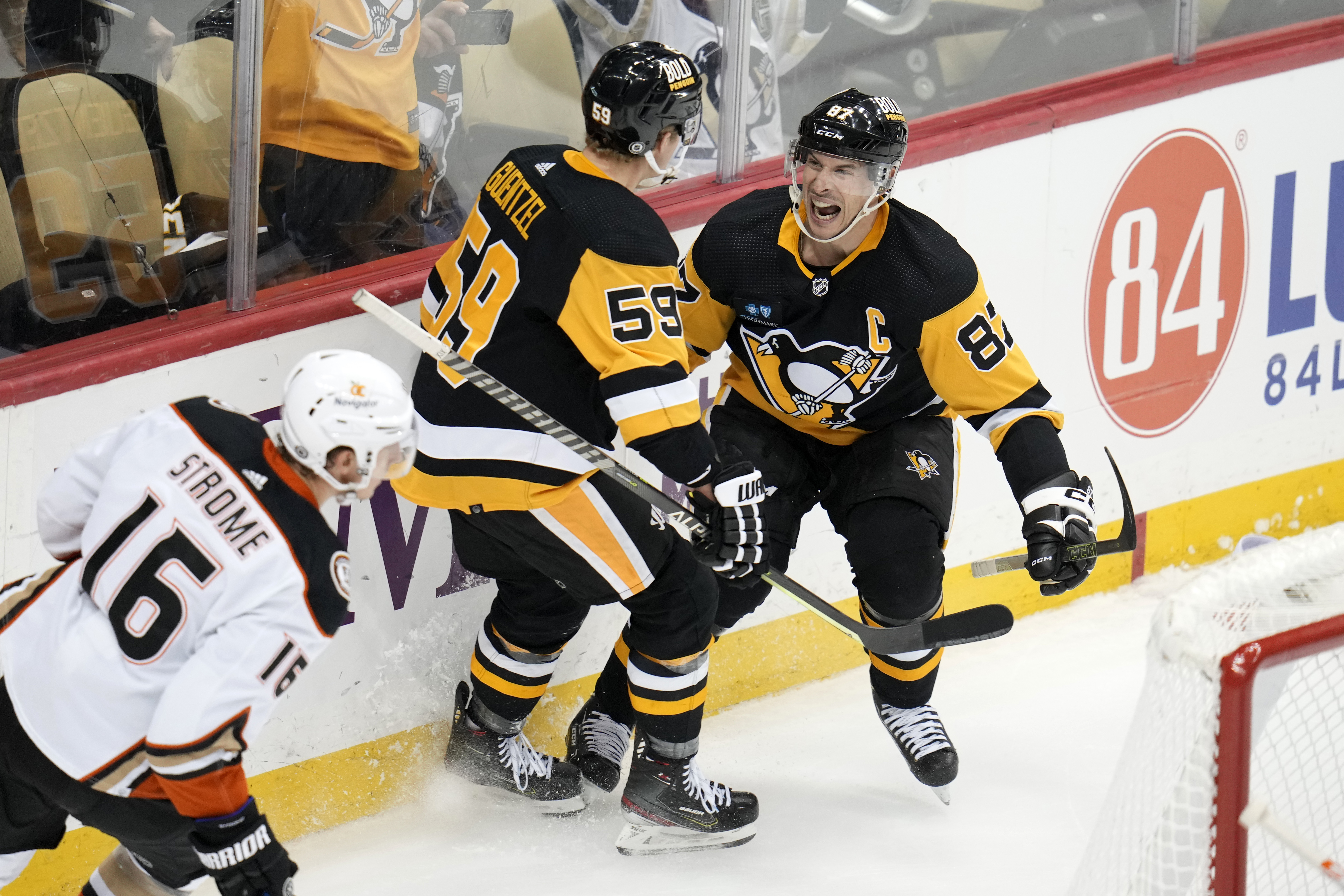 Penguins Lose to Phantoms in Preseason Opener 4-1