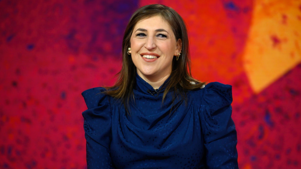 Mayim Bialik sues groups over false CBD endorsement ads in Florida court –  KIRO 7 News Seattle