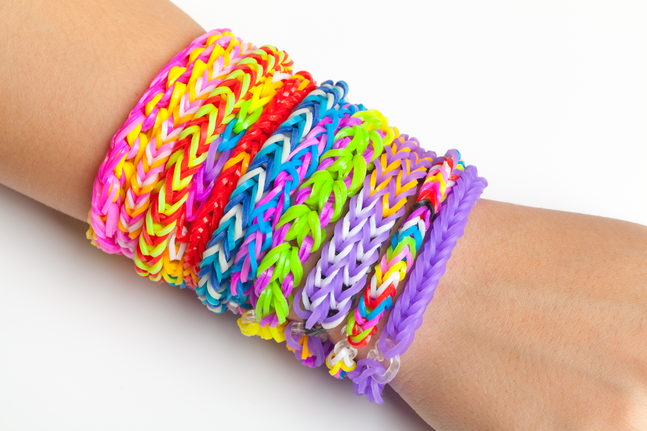 7-year-old-girl-sells-friendship-bracelets-raises-27k-for-chicago