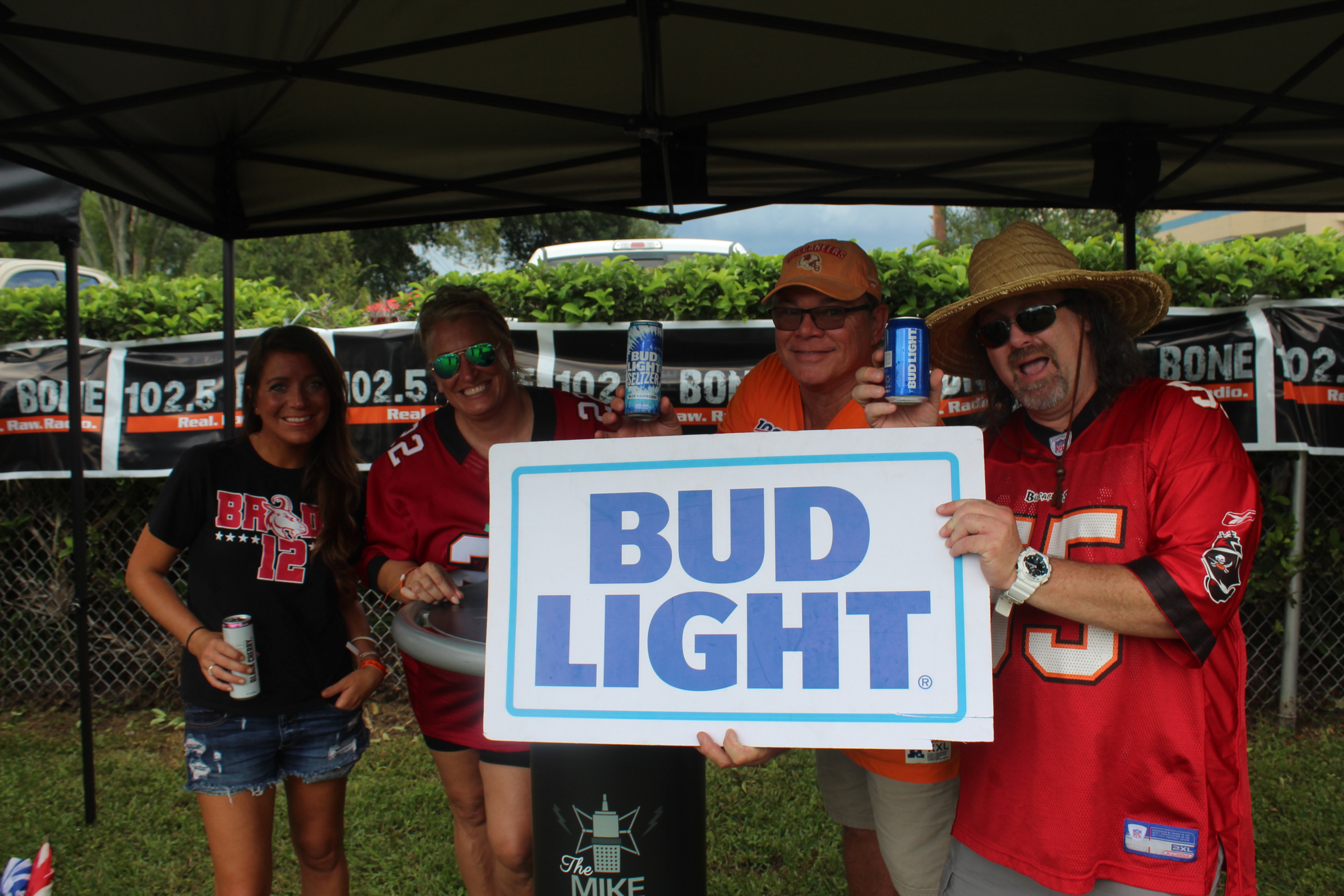 Bucs Tailgate with Mike Calta – 102.5 The Bone