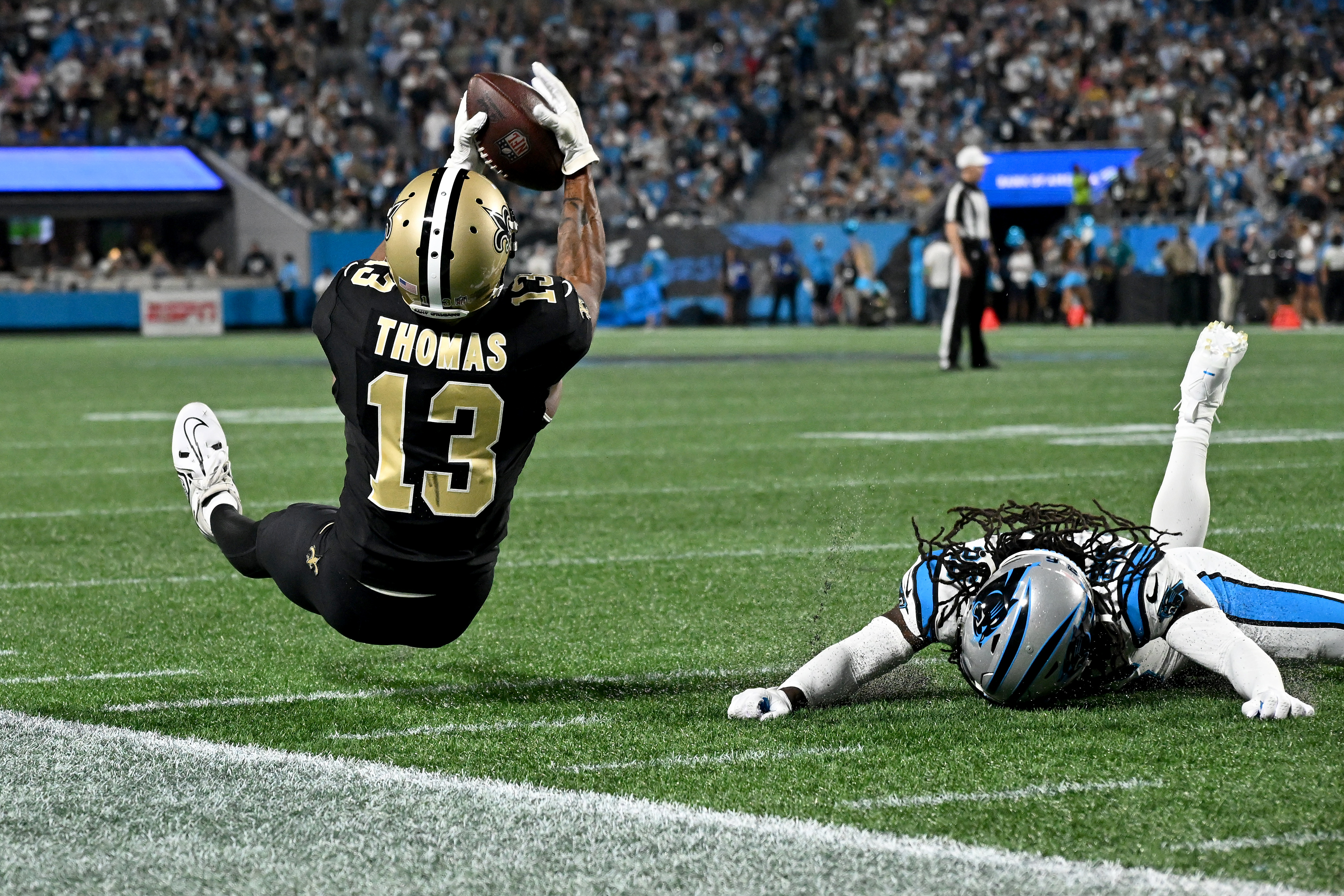 Saints' defense shuts down Panthers; Shaq Thompson out indefinitely