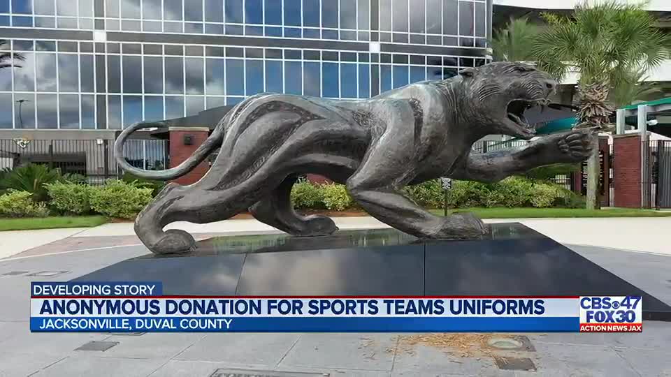 jacksonville jaguars statue