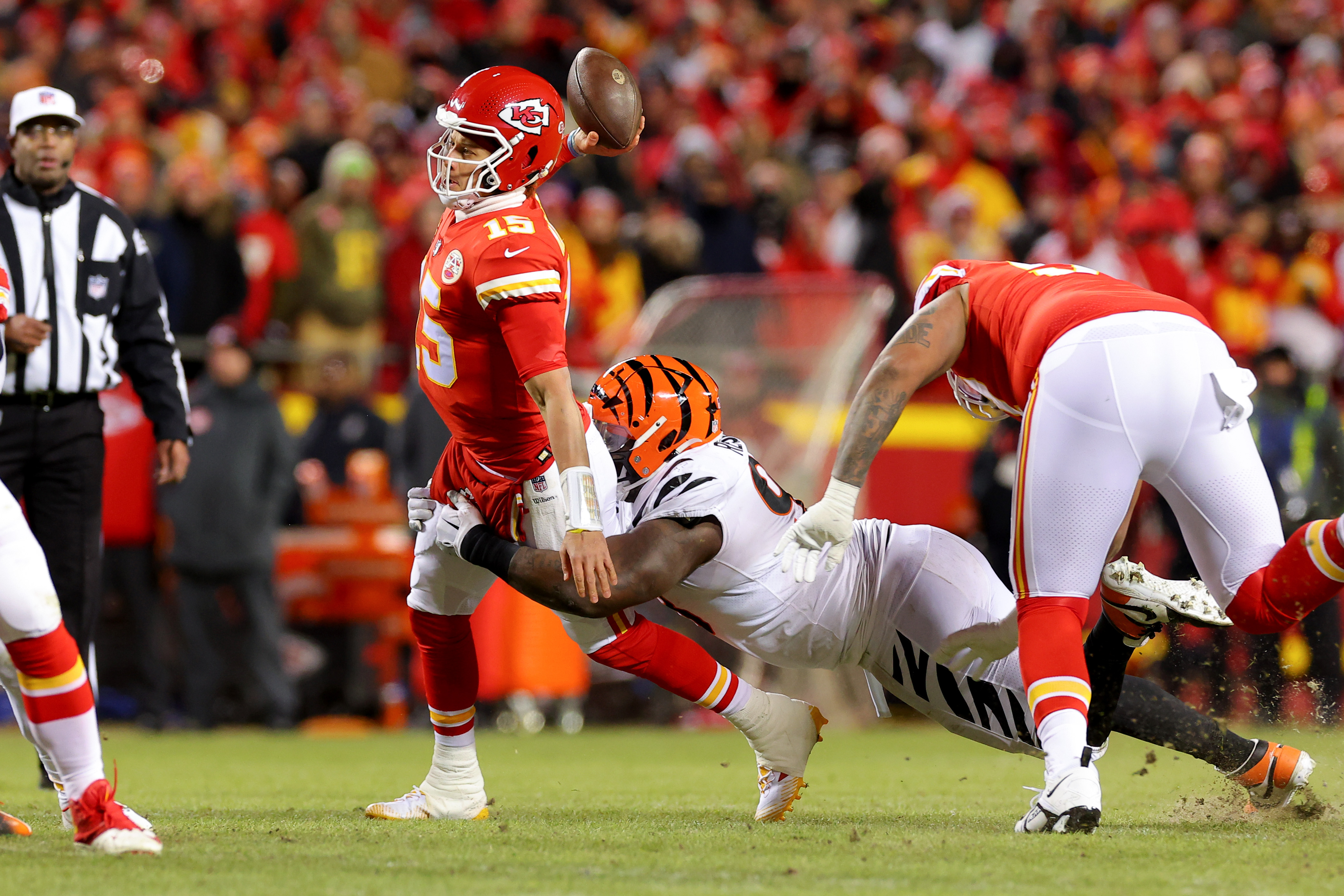 Chiefs beat Bengals in AFC title game after late penalty sparks