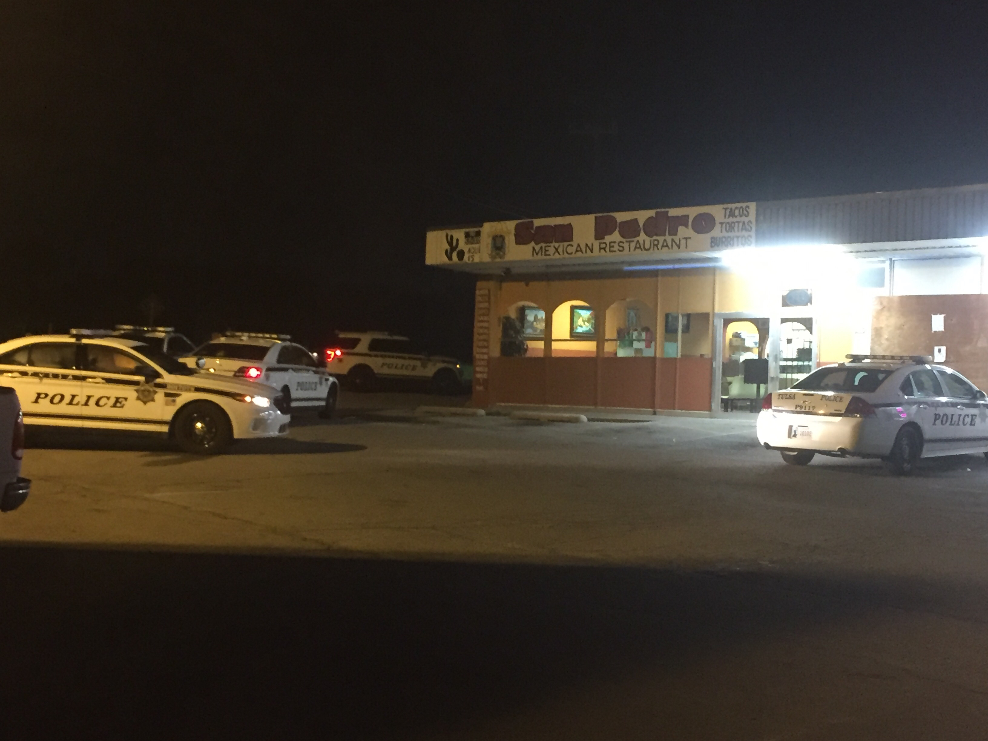 Tacos restaurant robbed after closing time 102.3 KRMG