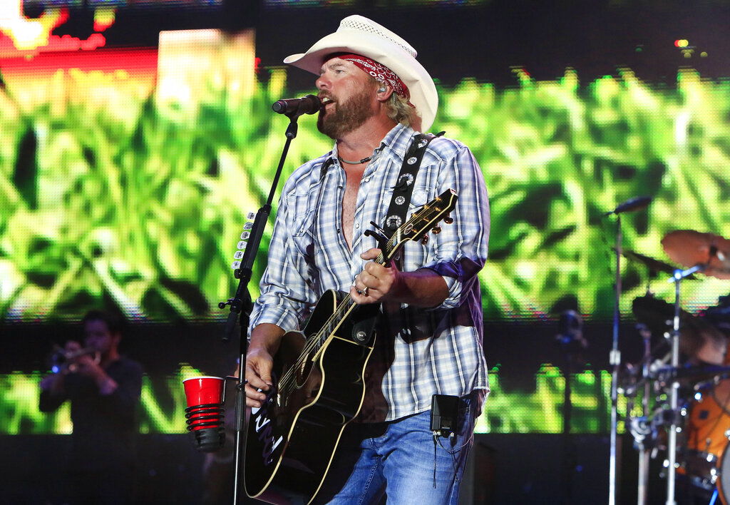 Toby Keith Country Music Star Dies At He Was Suffering 48 Off