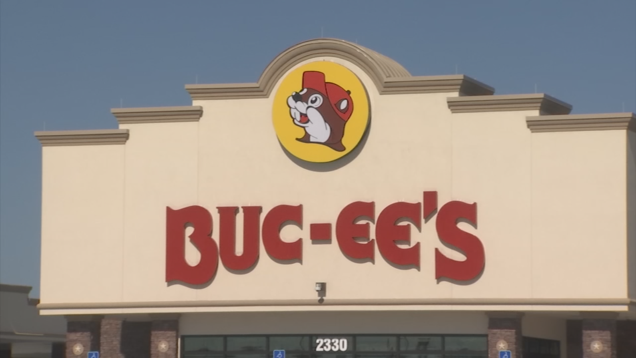 Buc-ee's Red Kids Logo Hat