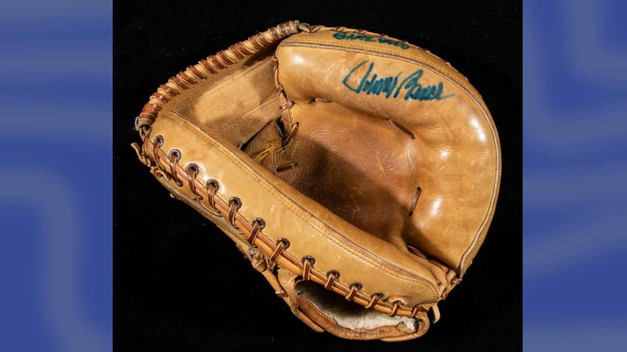 Catch it: Hall of Famer Johnny Bench to auction memorabilia – The