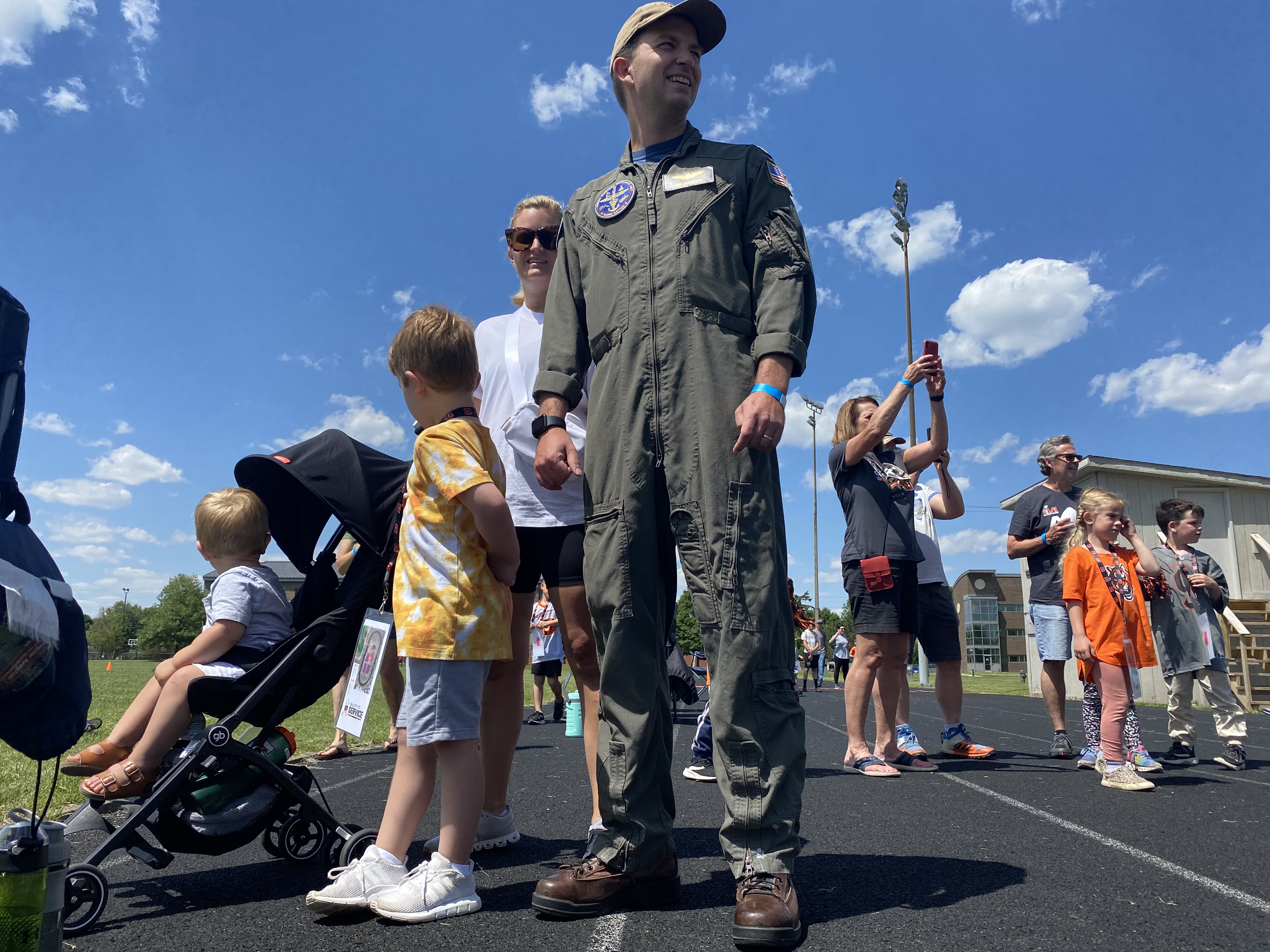 Cincinnati Bengals rookies visit WPAFB > Wright-Patterson AFB