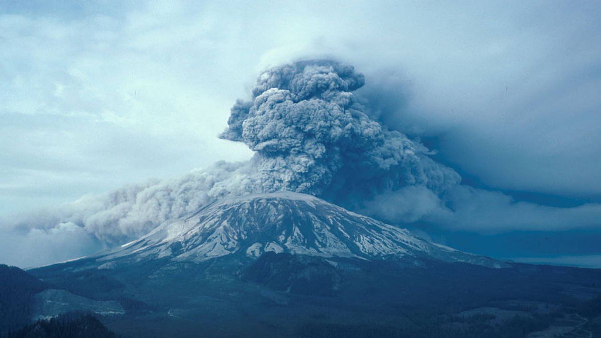 Debate erupts over road across Mount St. Helens blast zone – KIRO 7 ...