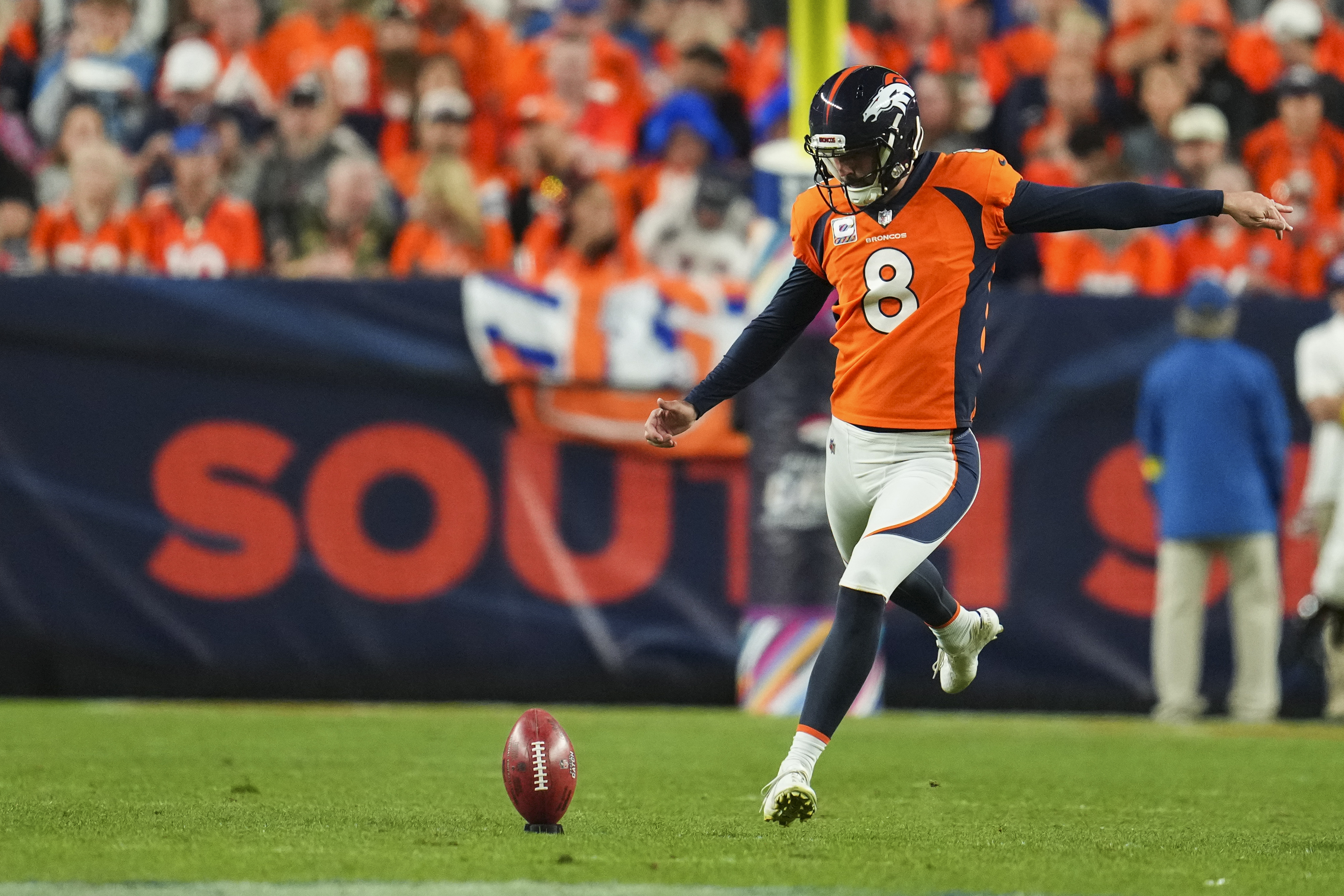 Jacksonville Jaguars place kicker Riley Patterson (10) in action during an  NFL football game against the