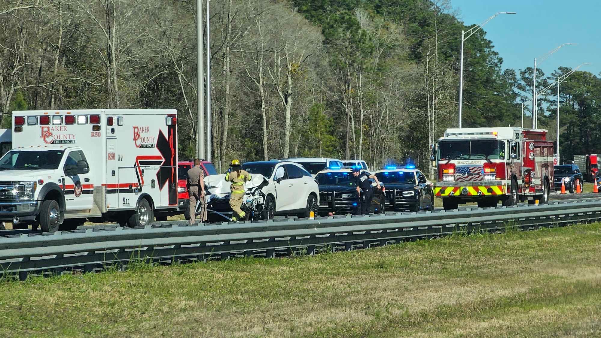 All lanes back open after crash on I-10 near SR 121 in Baker