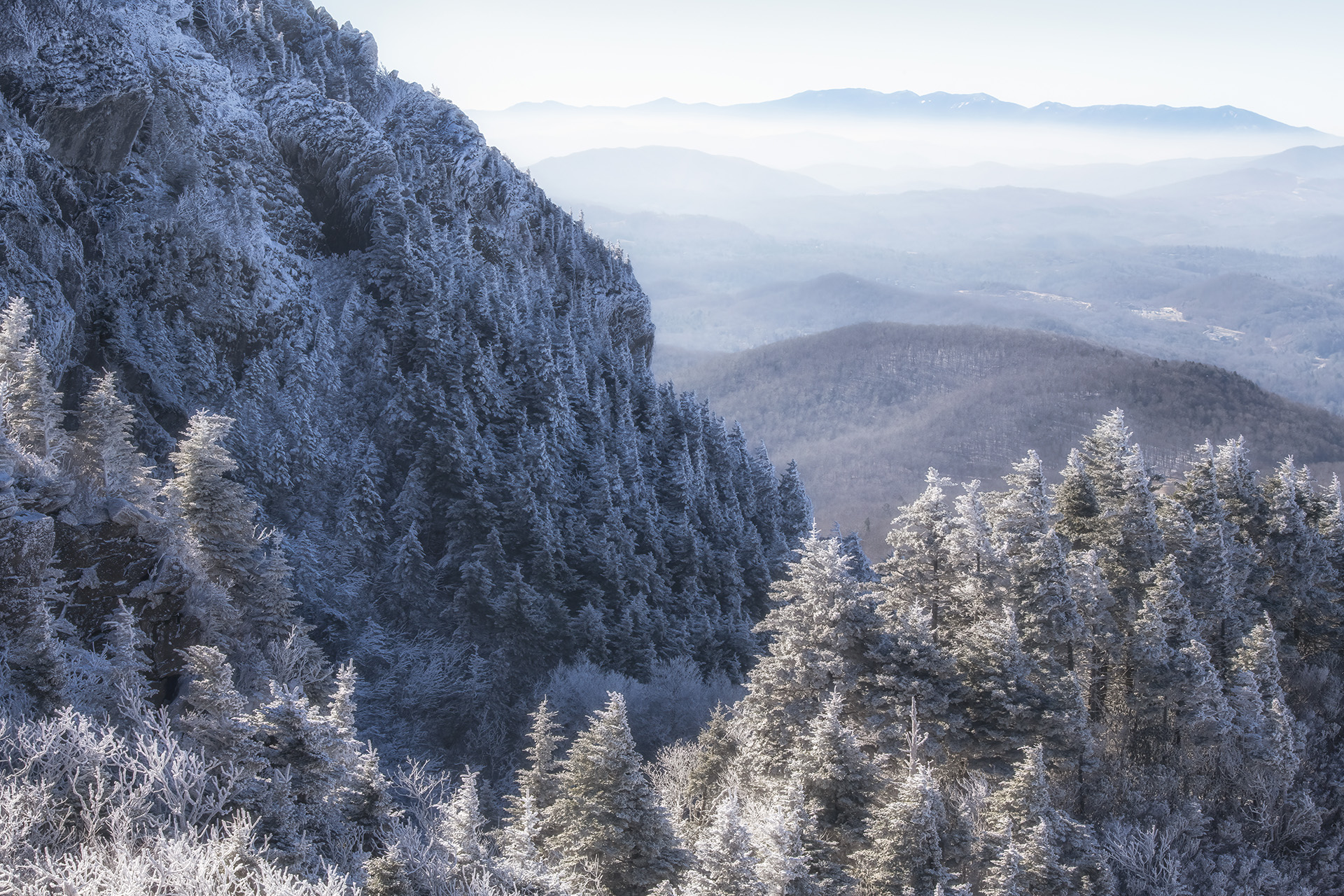 PHOTOS: Winter trappings at Grandfather Mountain – WSOC TV