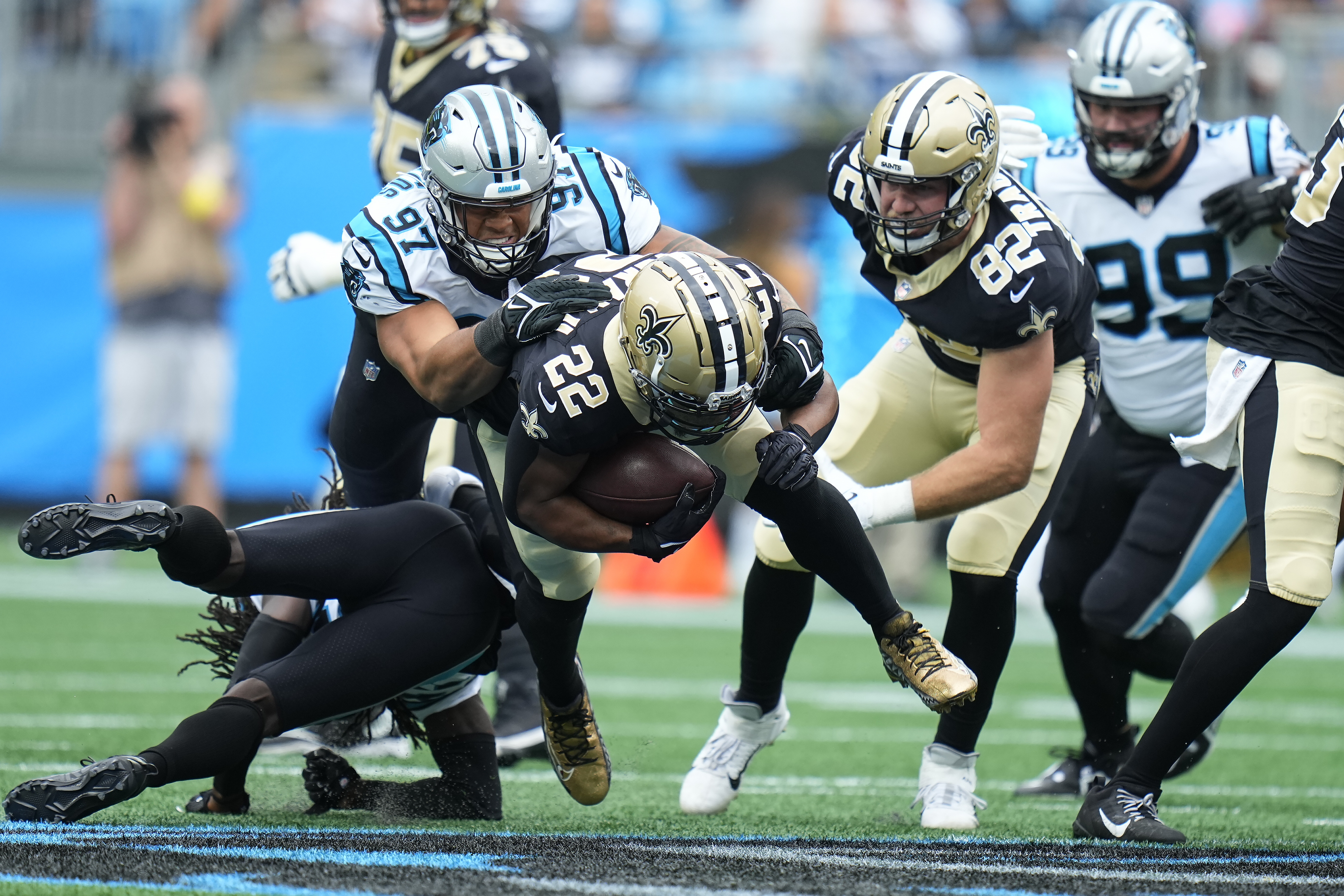 Panthers defeat Saints 22-14 to snap 9-game losing streak