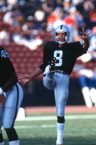 Raiders' Ray Guy, first punter selected to Hall of Fame, dies at 72