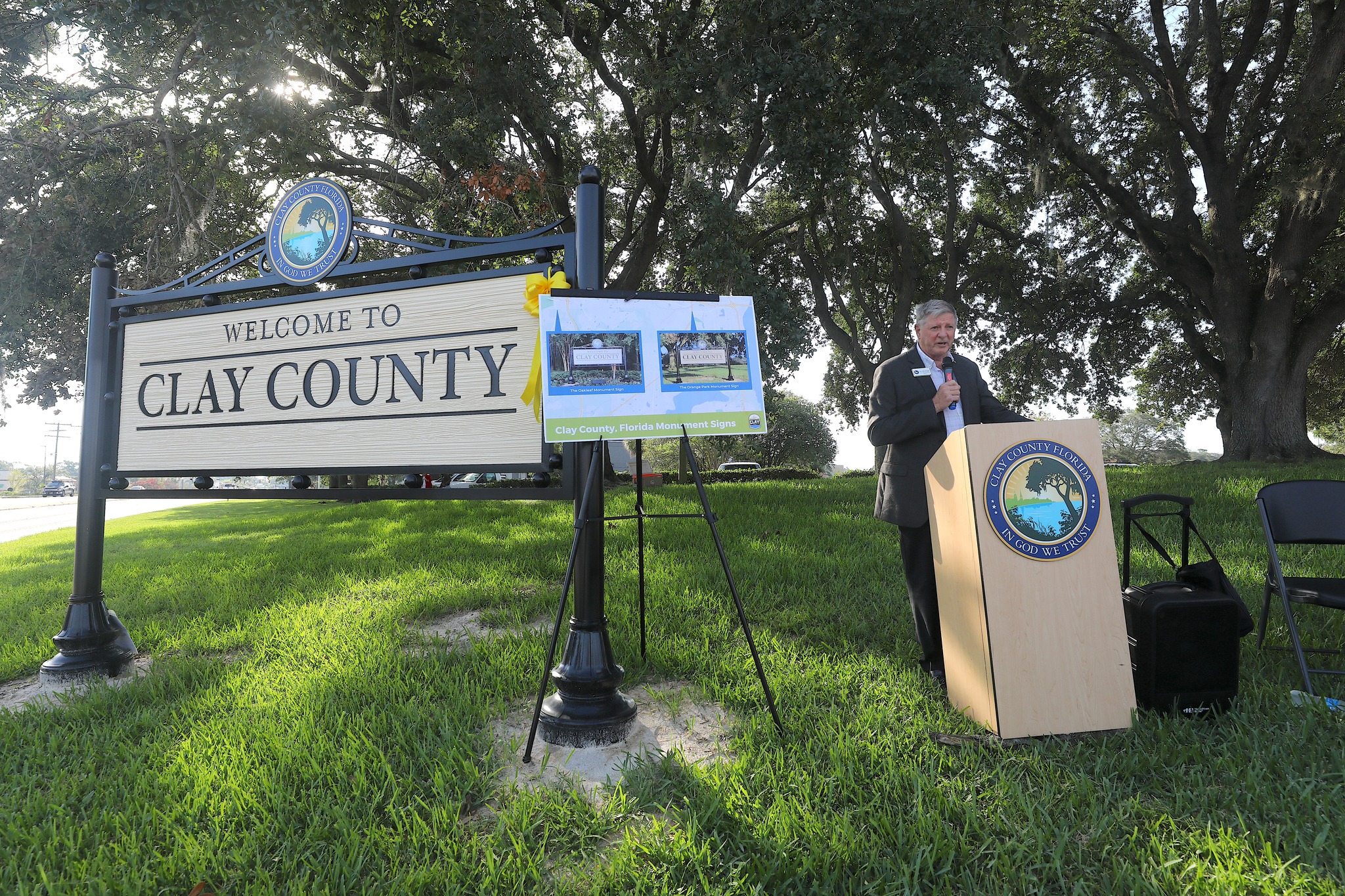 New monument welcome signs unveiled in Oakleaf and Orange Park