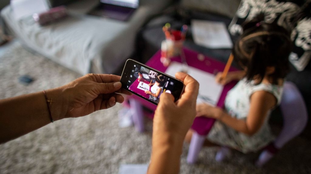 Desks by Dads Families help get desks to kids in need for remote learning