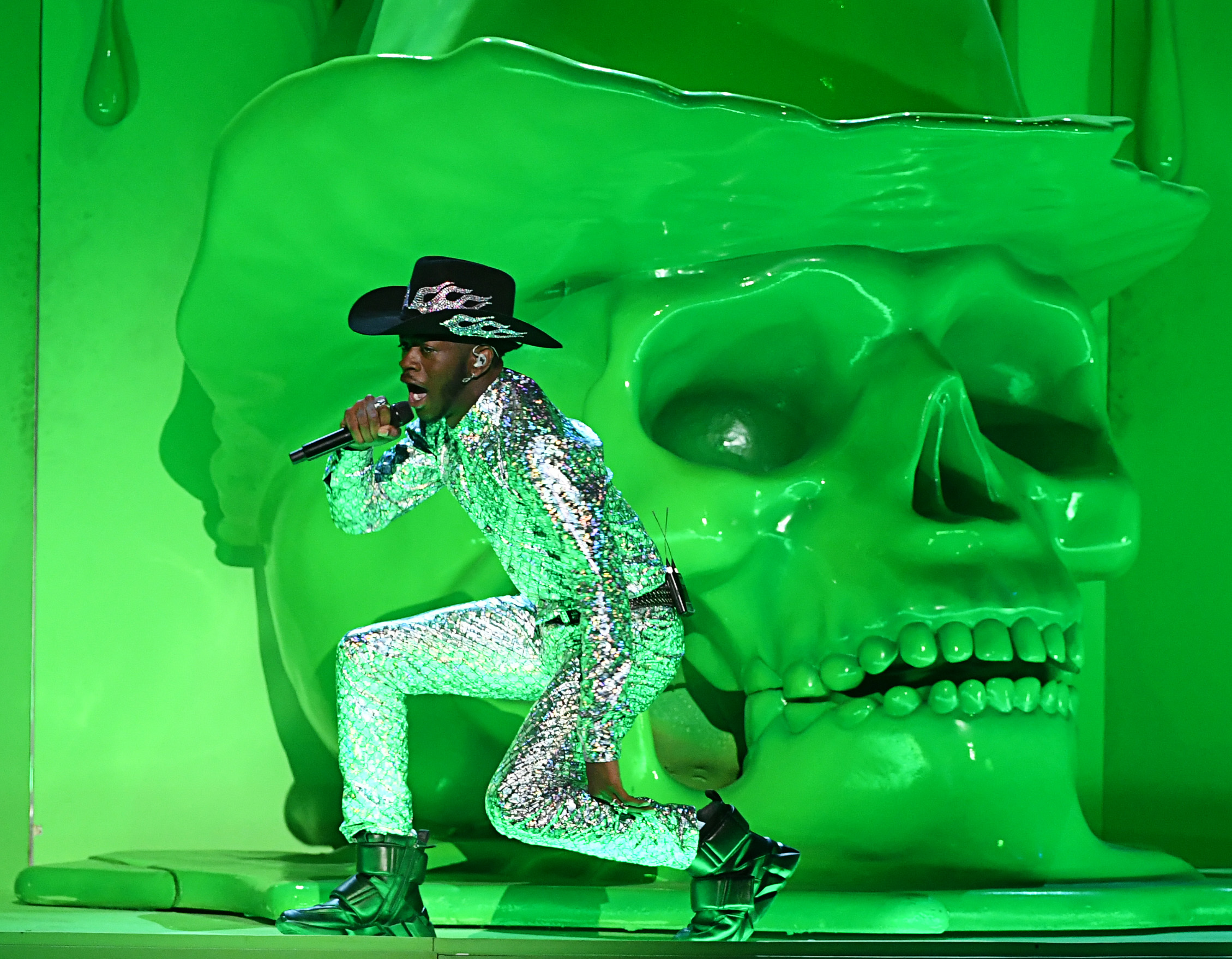 Rapper Crashes Wedding