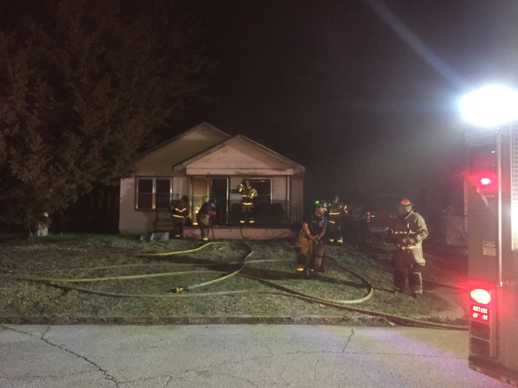 House fire leaves heavy smoke damage – 102.3 KRMG