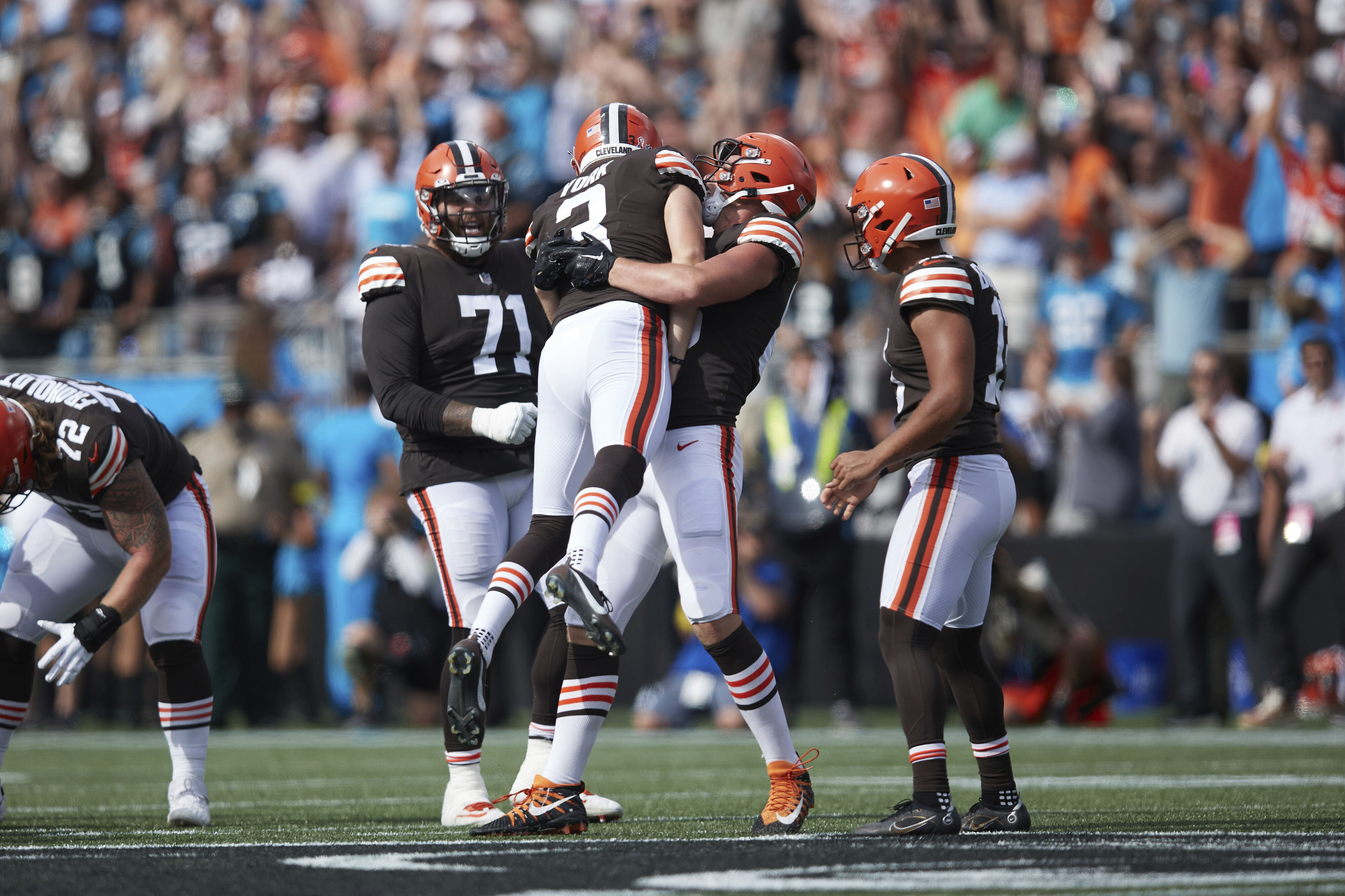 Browns open 2022 season with thrilling last second win at Carolina