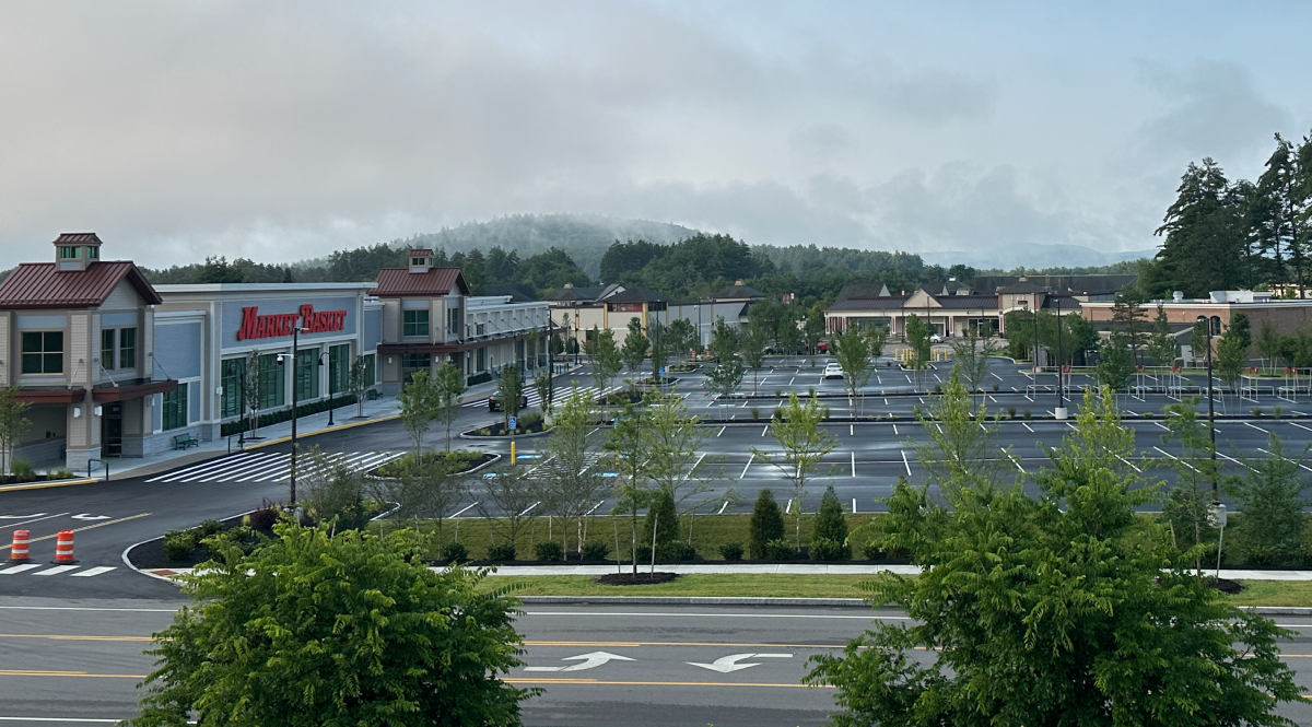 Construction starts on Topsham Market Basket