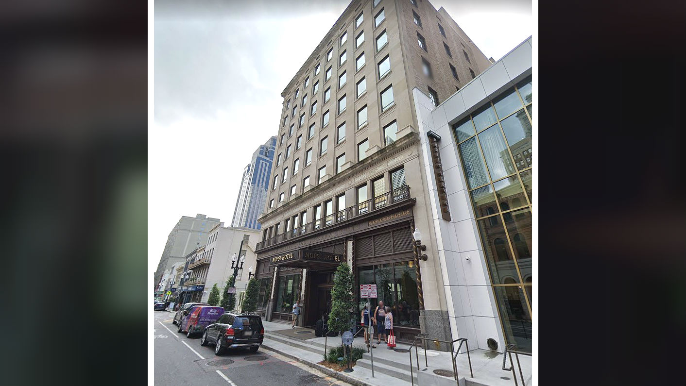 41 people test positive for COVID-19 following swingers convention at New Orleans hotel pic