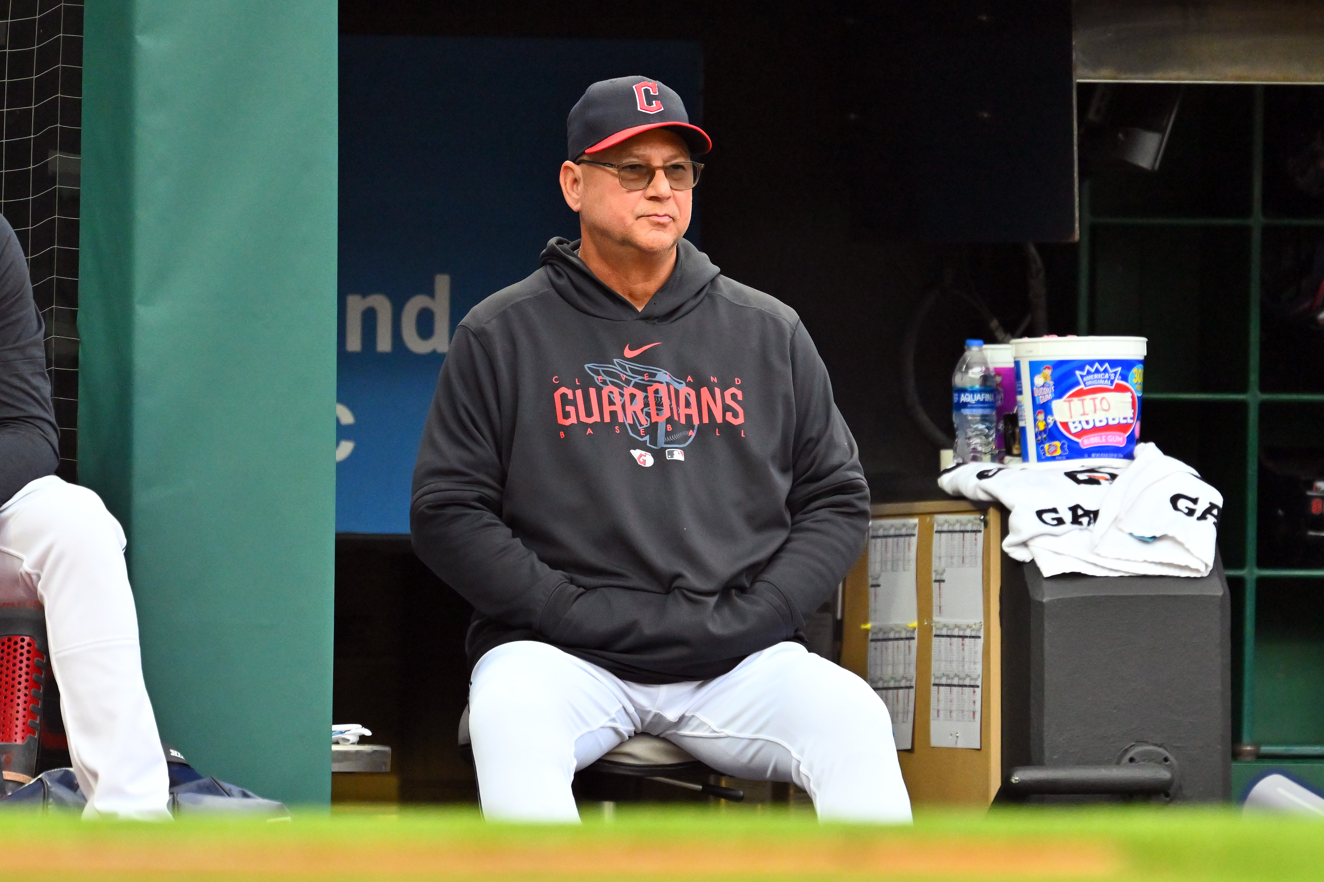 Former Red Sox manager Terry Francona planning multiple operations,  potential retirement – Boston 25 News