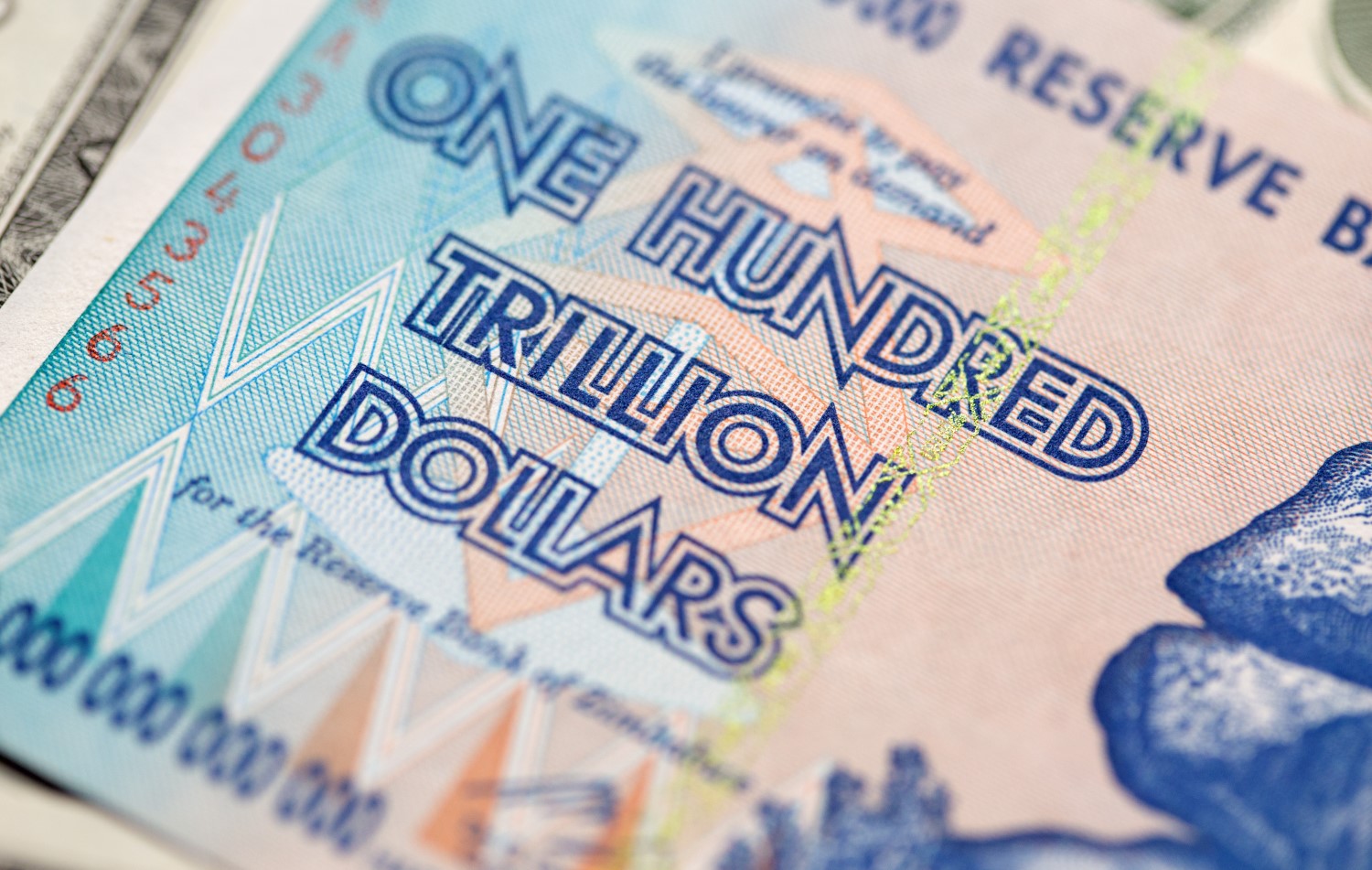 Zimbabwe Halts Mobile Transactions as Hyperinflation Spurs Currency Flight - CoinDesk