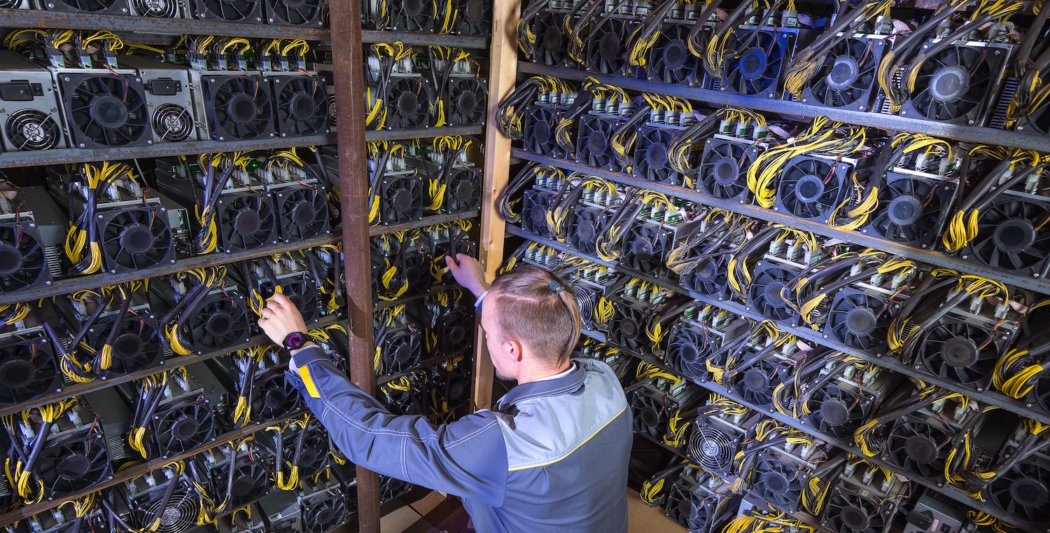 Bitcoin Miners Usually Create 6 Blocks Per Hour They Just Banged Out