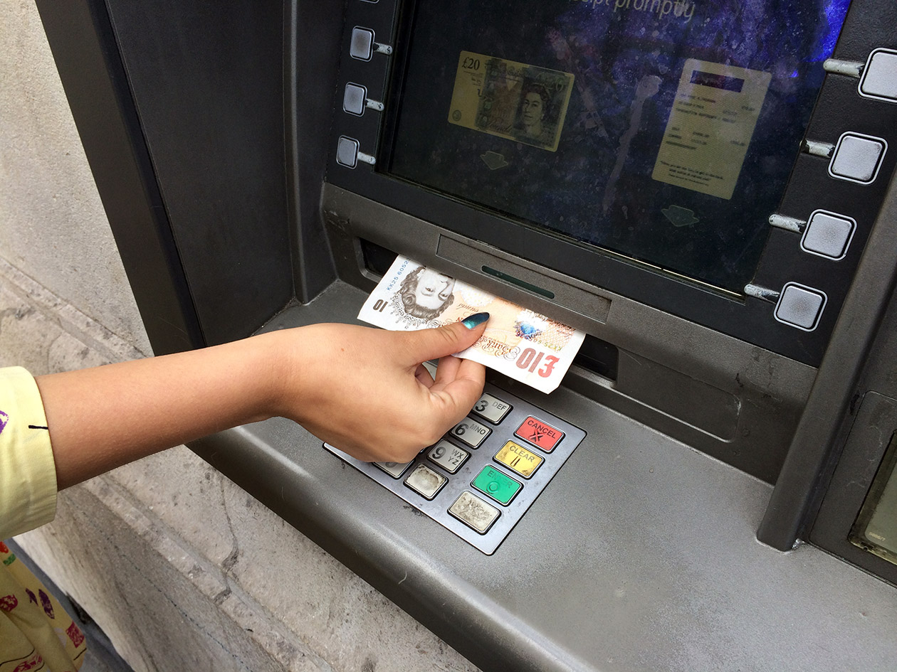 Xapo suspends bitcoin debit card service to users outside of Europe »  CryptoNinjas