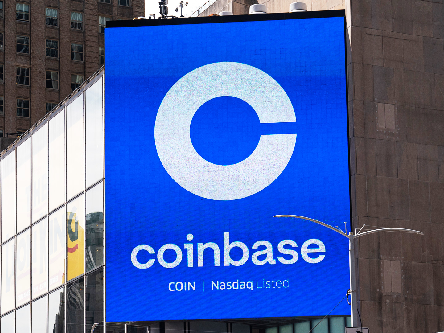 Coinbase NFT Pauses New Collection Drops, Denies Shuttering