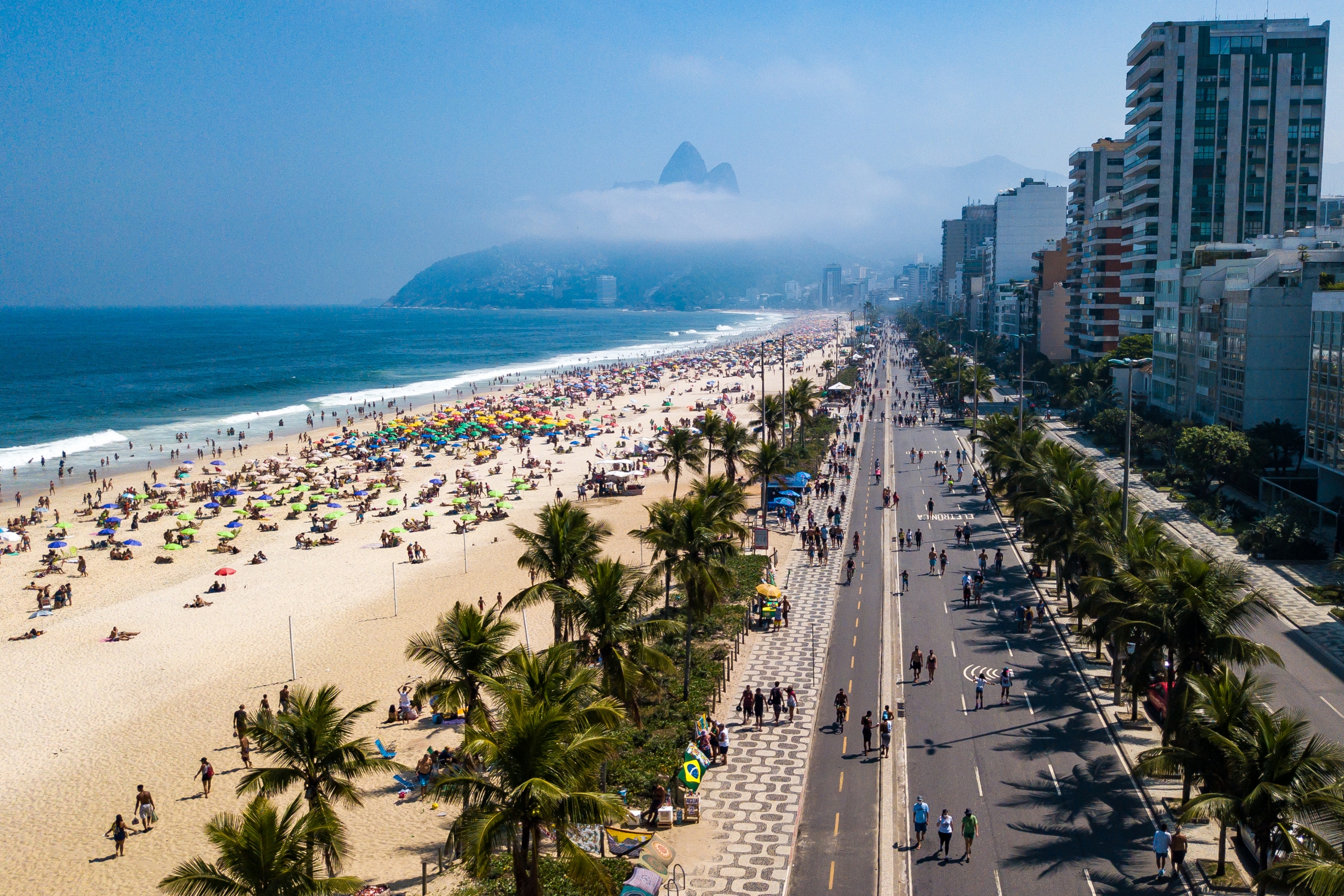 In brazil s sunny it Summer Lovers: