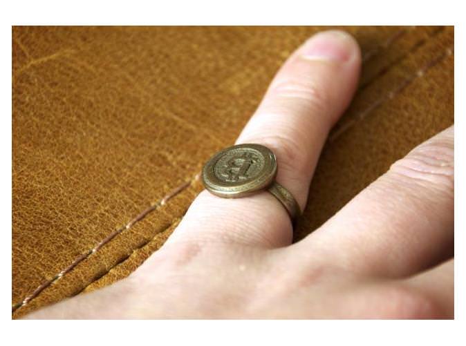 Bitcoin precious metal ring