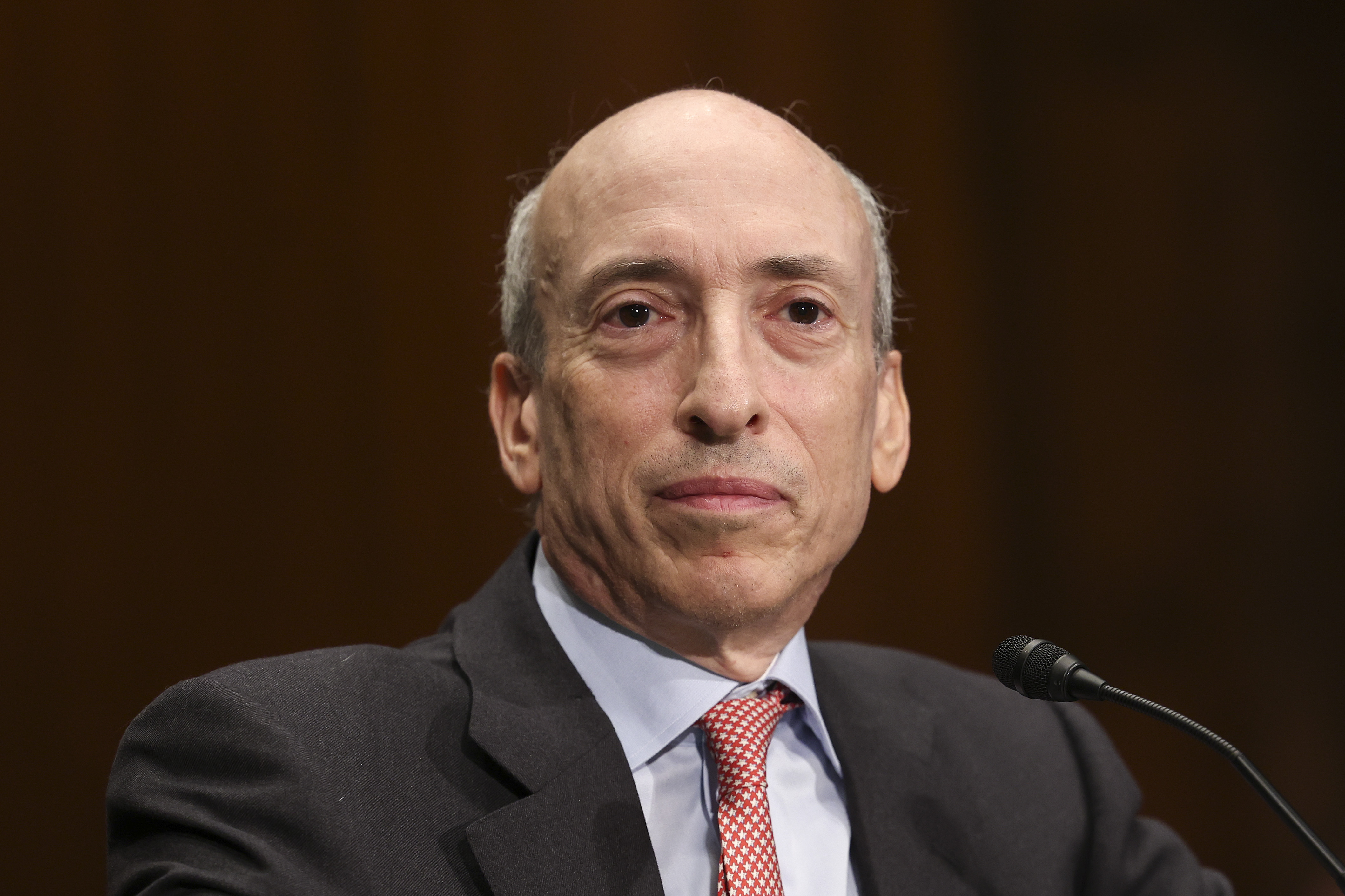 SEC Chief Gensler Warns Crypto Firms to Comply With Rules After Kraken ...