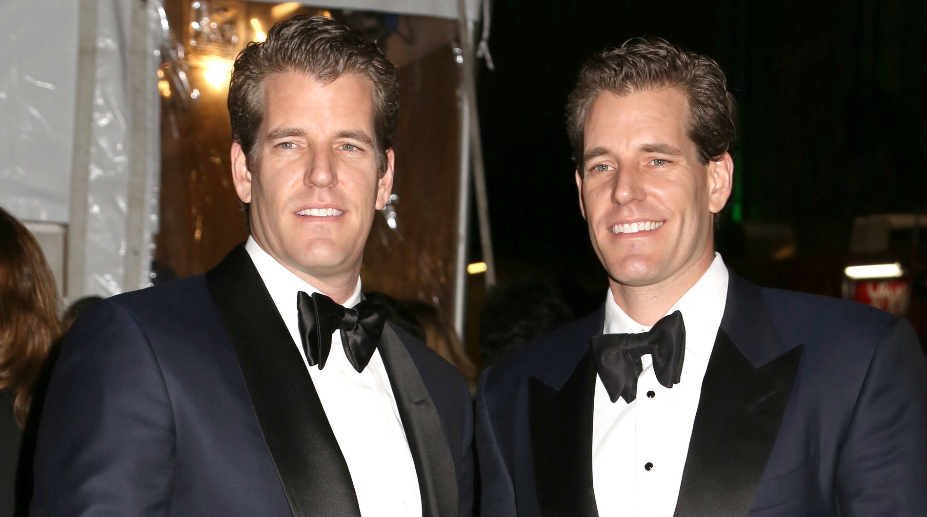 Cryptocurrency winklevoss roll and ball bitcoin game