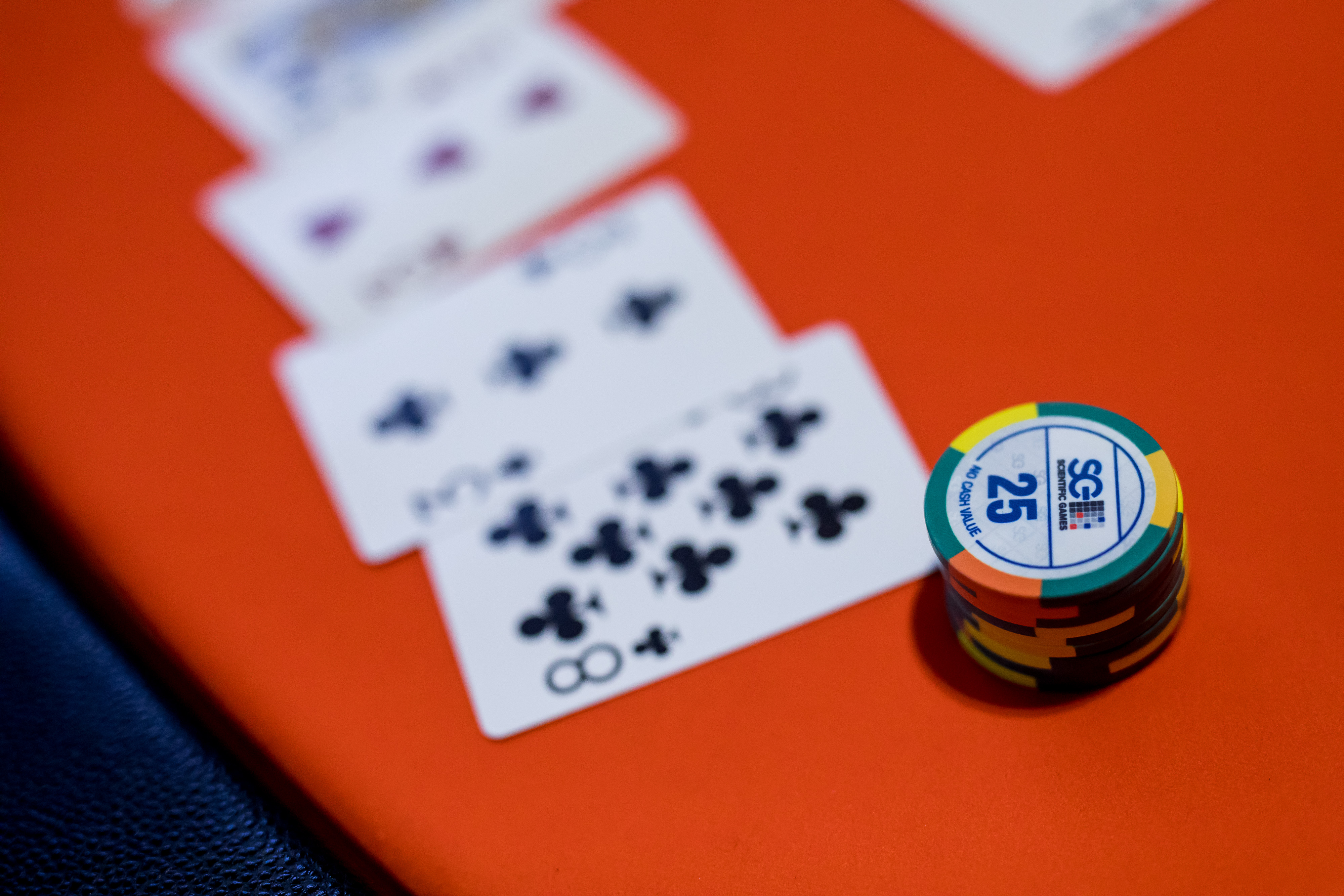 Are You Making These play poker online Mistakes?