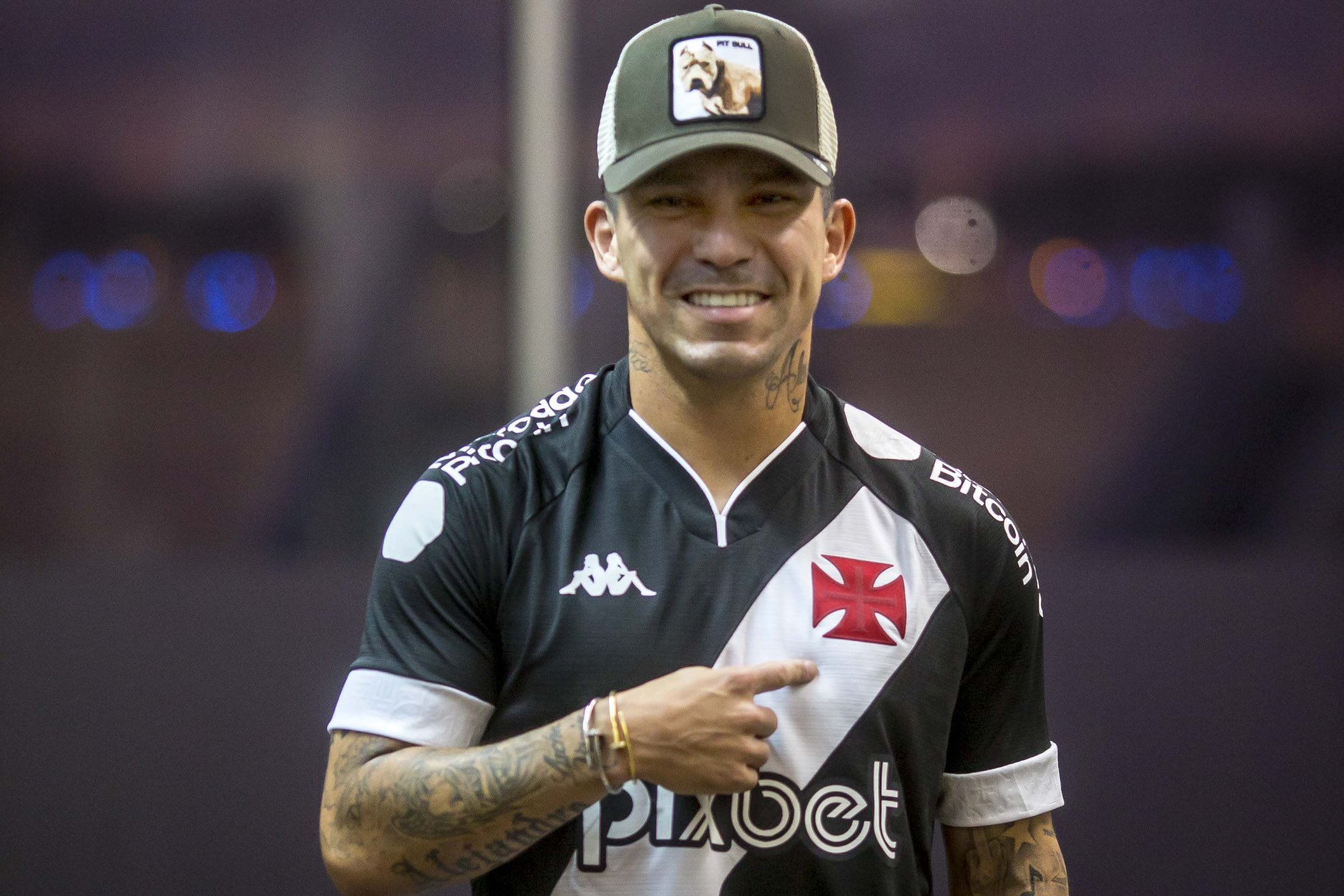 Pepe rescinde contrato com o Besiktas – Observador