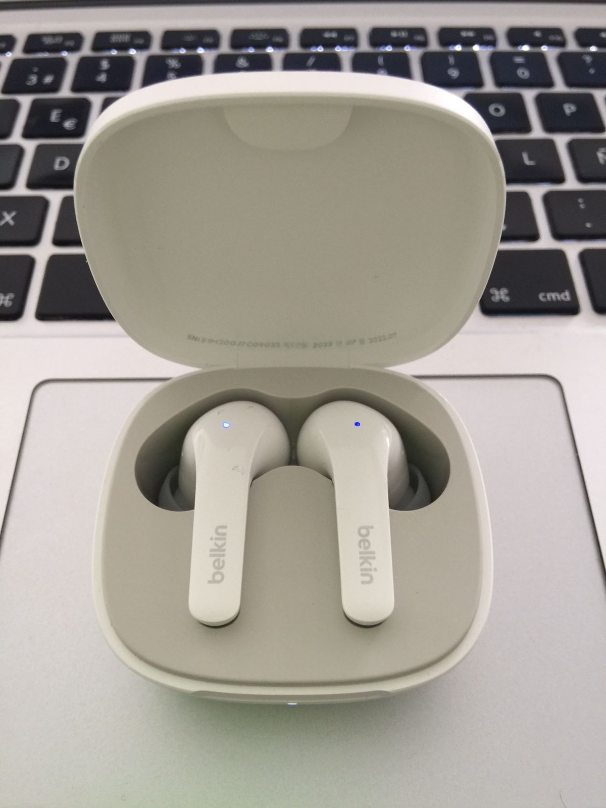 Auriculares SoundForm Flow con cancelación de ruido de Belkin