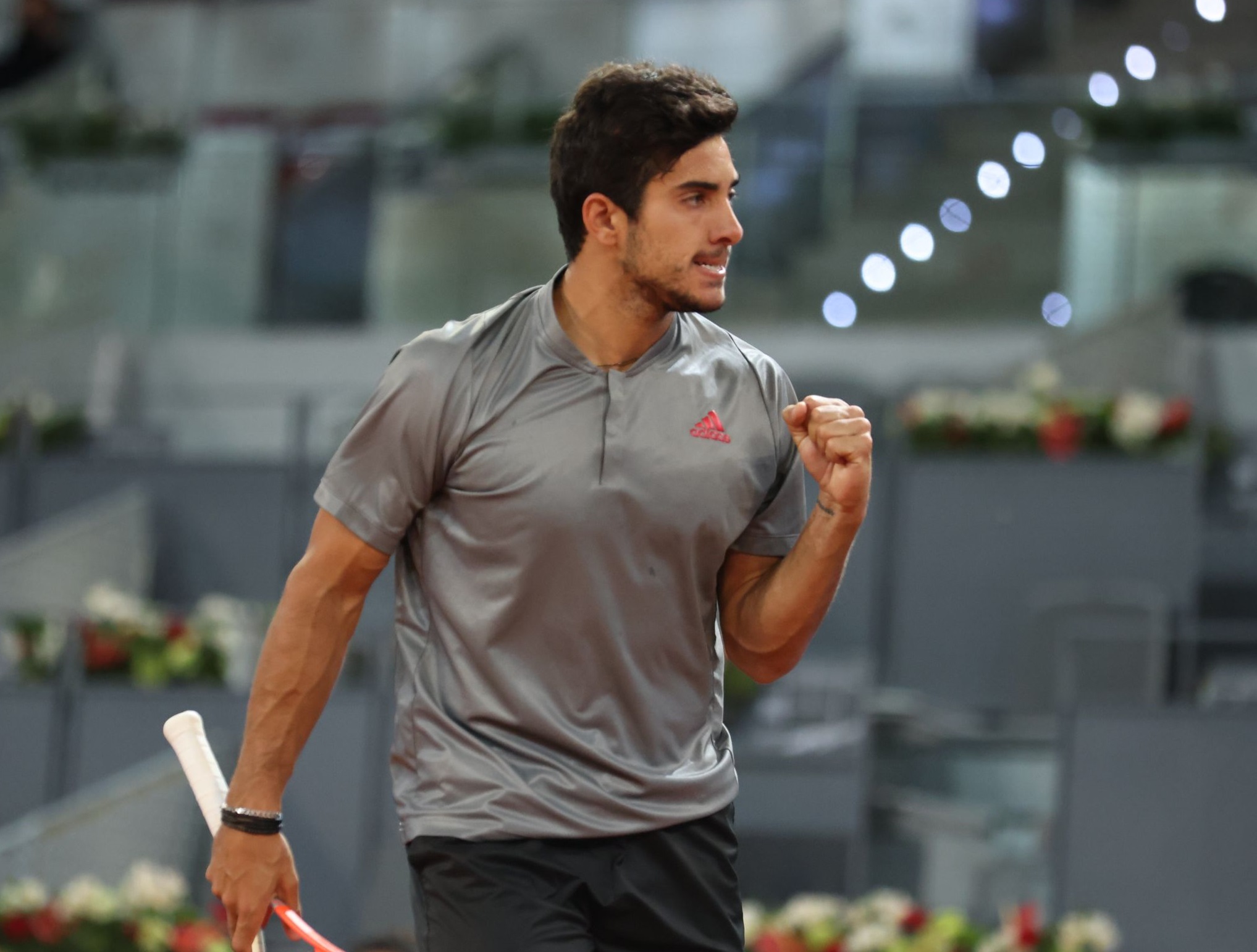 Christian Garin avanzó a la tercera ronda de Wimbledon tras superar en cuatro sets al australiano Marc Polmans.