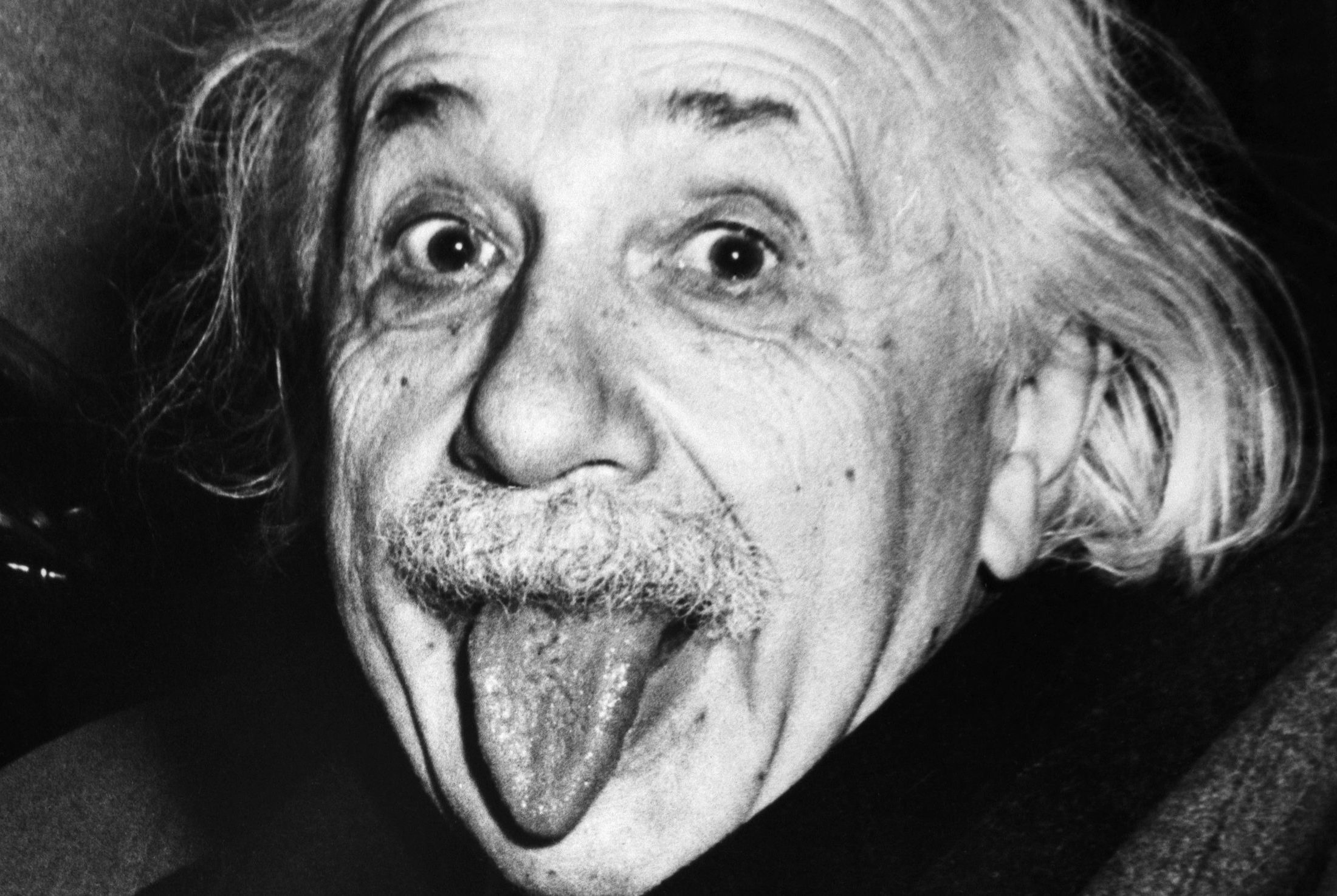 Einstein sacando la lengua: el origen de la famosa fotografía - La Tercera