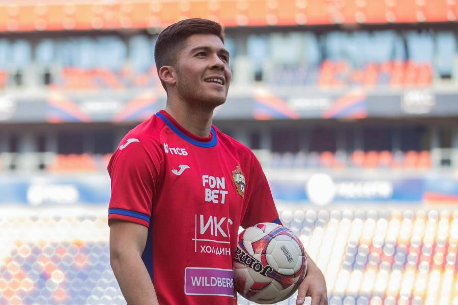 Víctor Méndez fue presentado este jueves como refuerzo del CSKA Moscú.