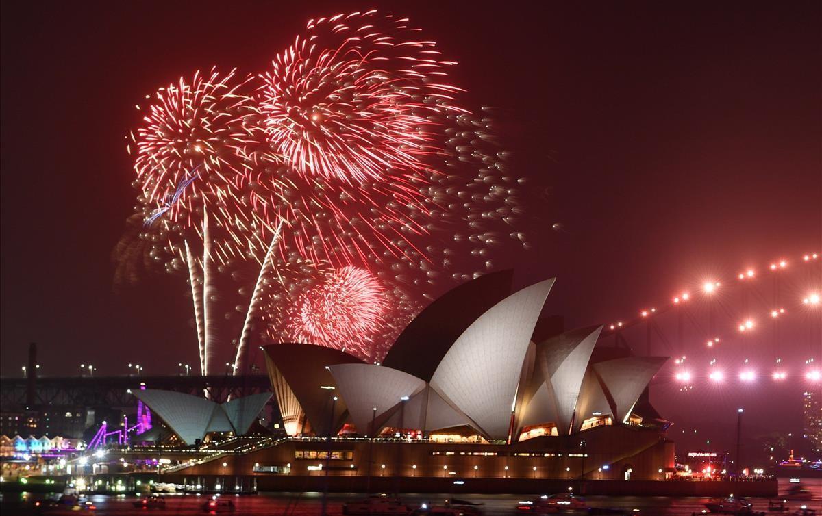 LOS FUEGOS ARTIFICIALES SERÁN SUSTITUIDOS POR UN ESPECTÁCULO DE